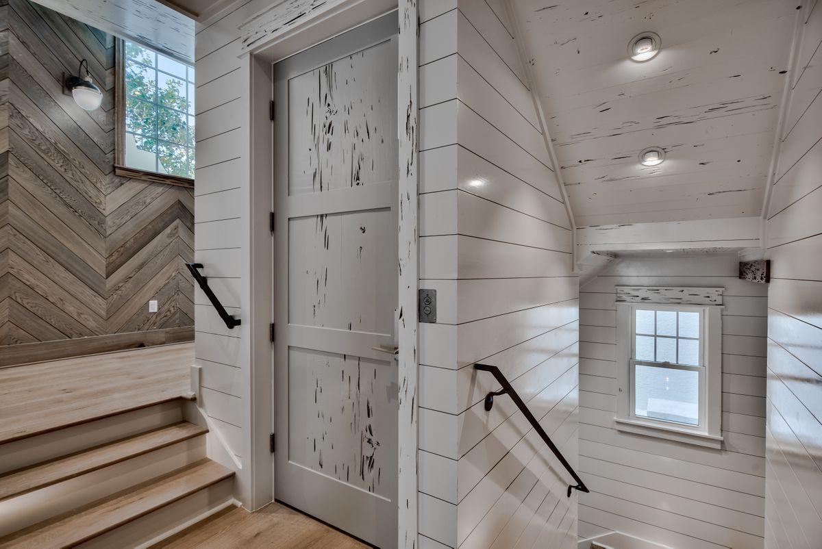 SEAGROVE 3RD ADDN - Residential