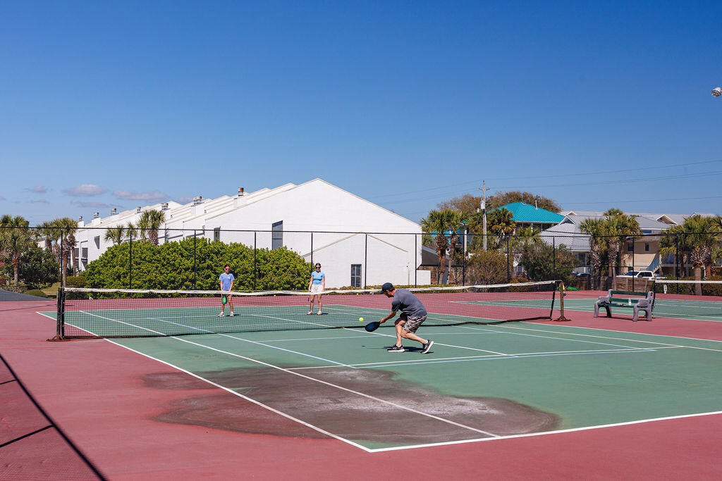 MAINSAIL THE COTTAGES AT - Residential