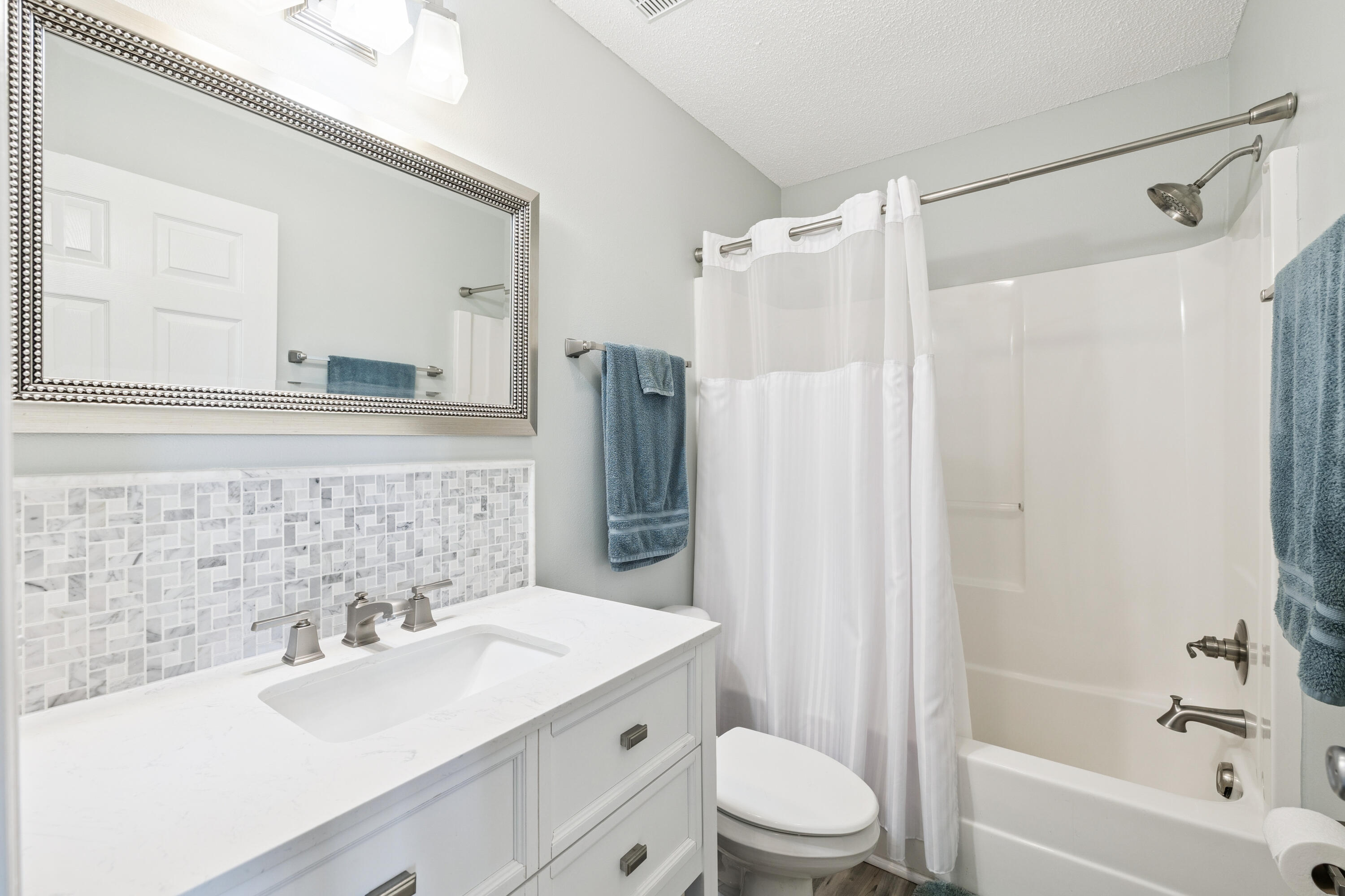 SUNSET HARBOUR VILLAS CONDO - Residential