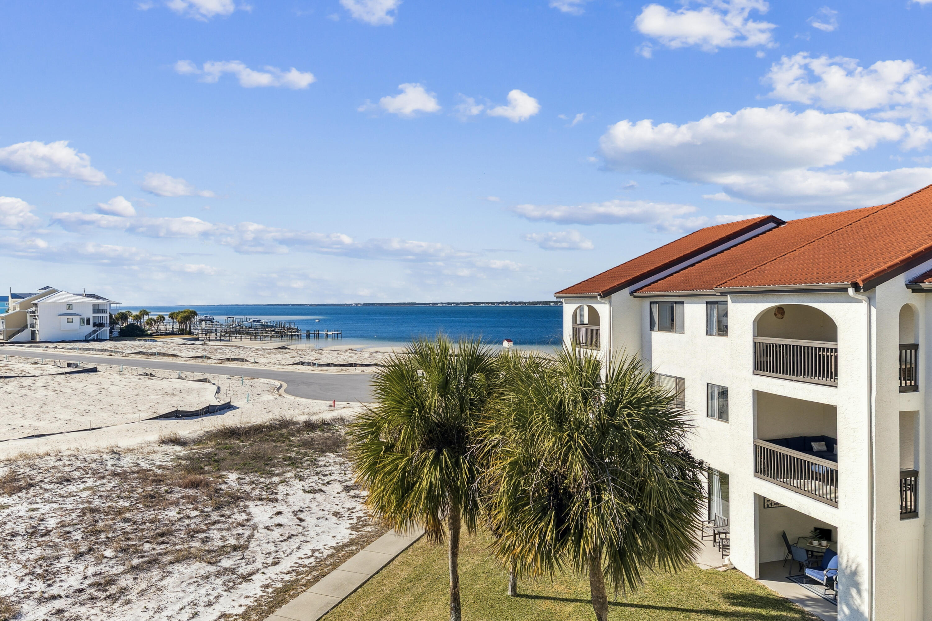 SUNSET HARBOUR VILLAS CONDO - Residential