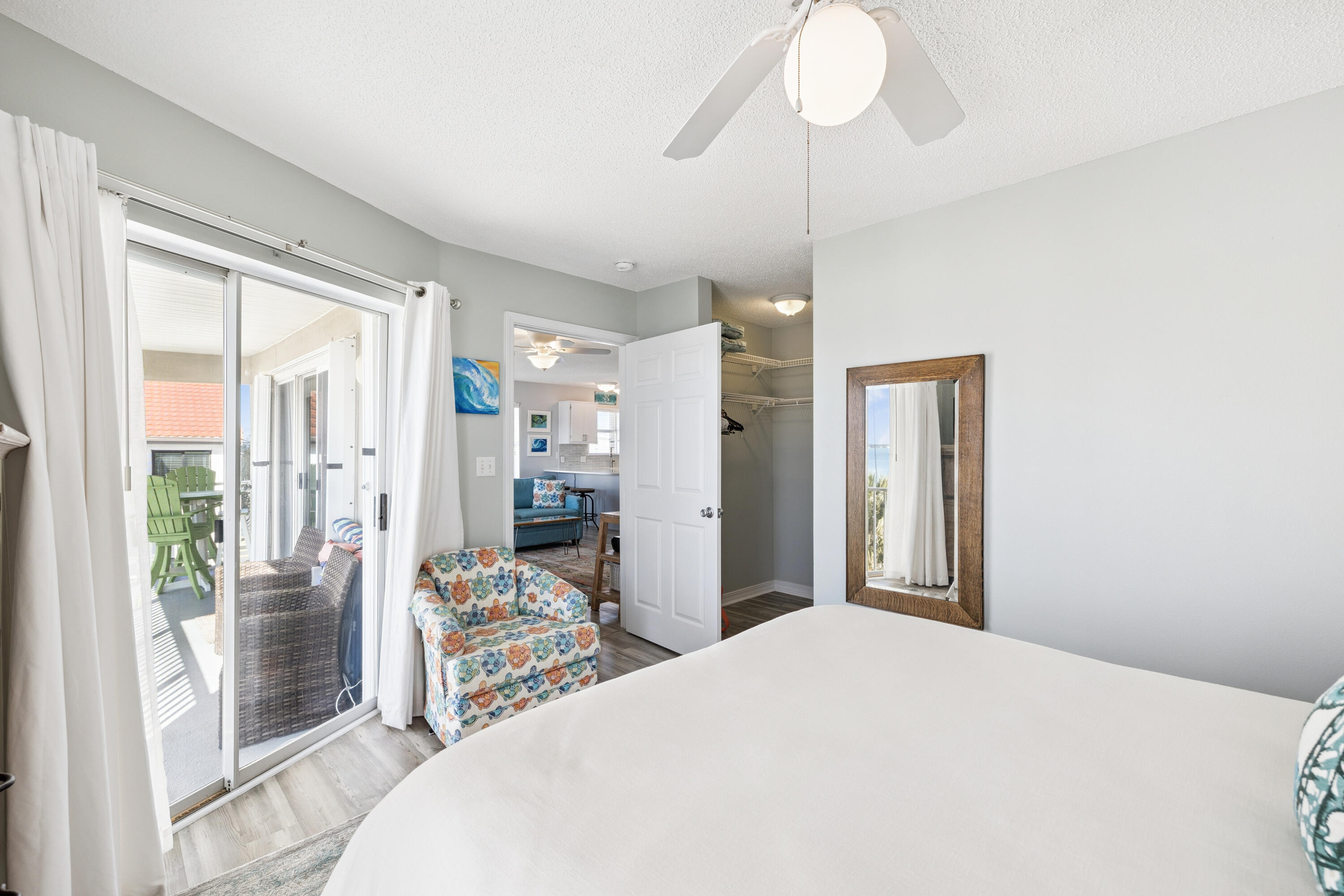SUNSET HARBOUR VILLAS CONDO - Residential