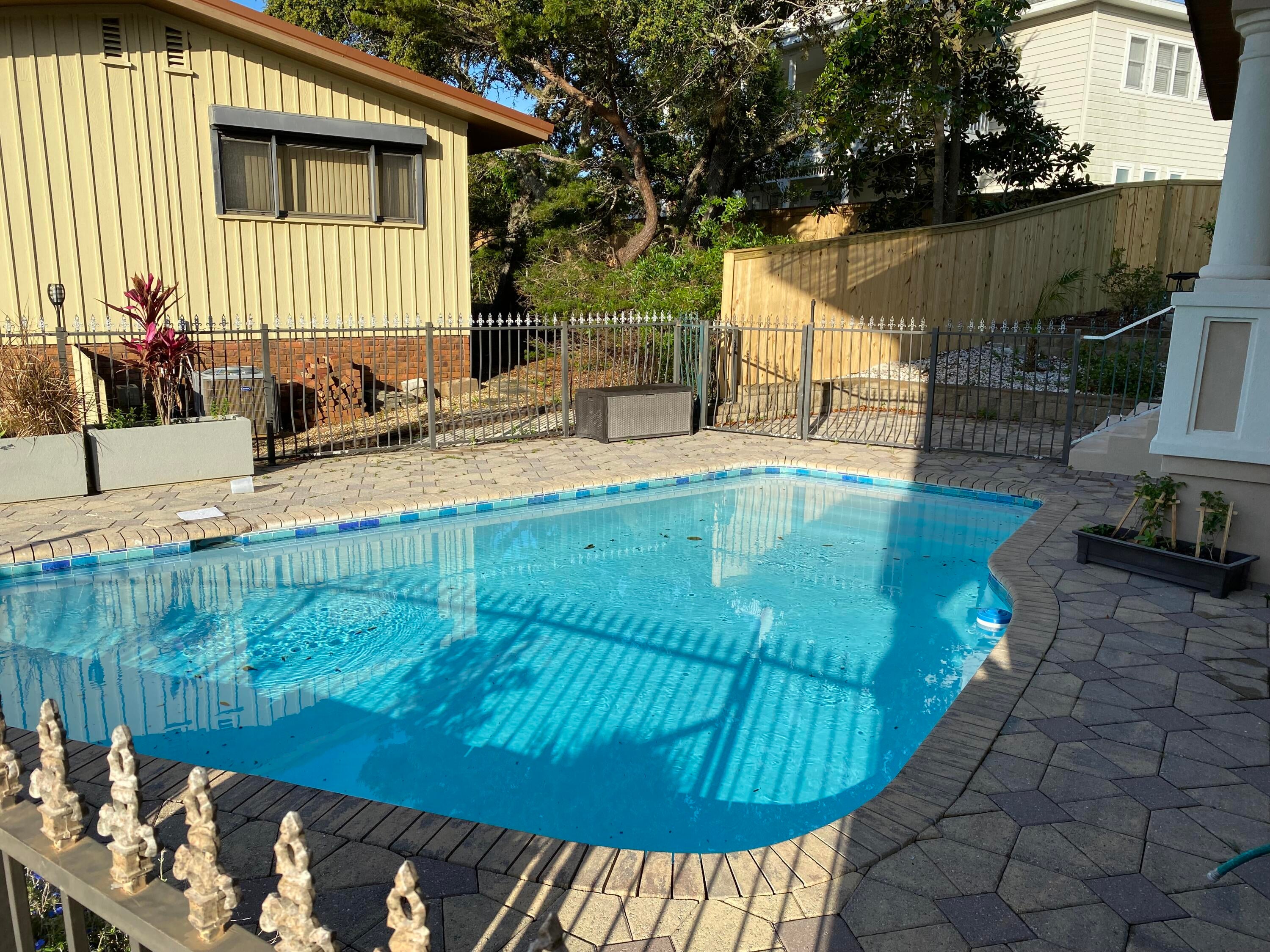 GULF PINES - Residential