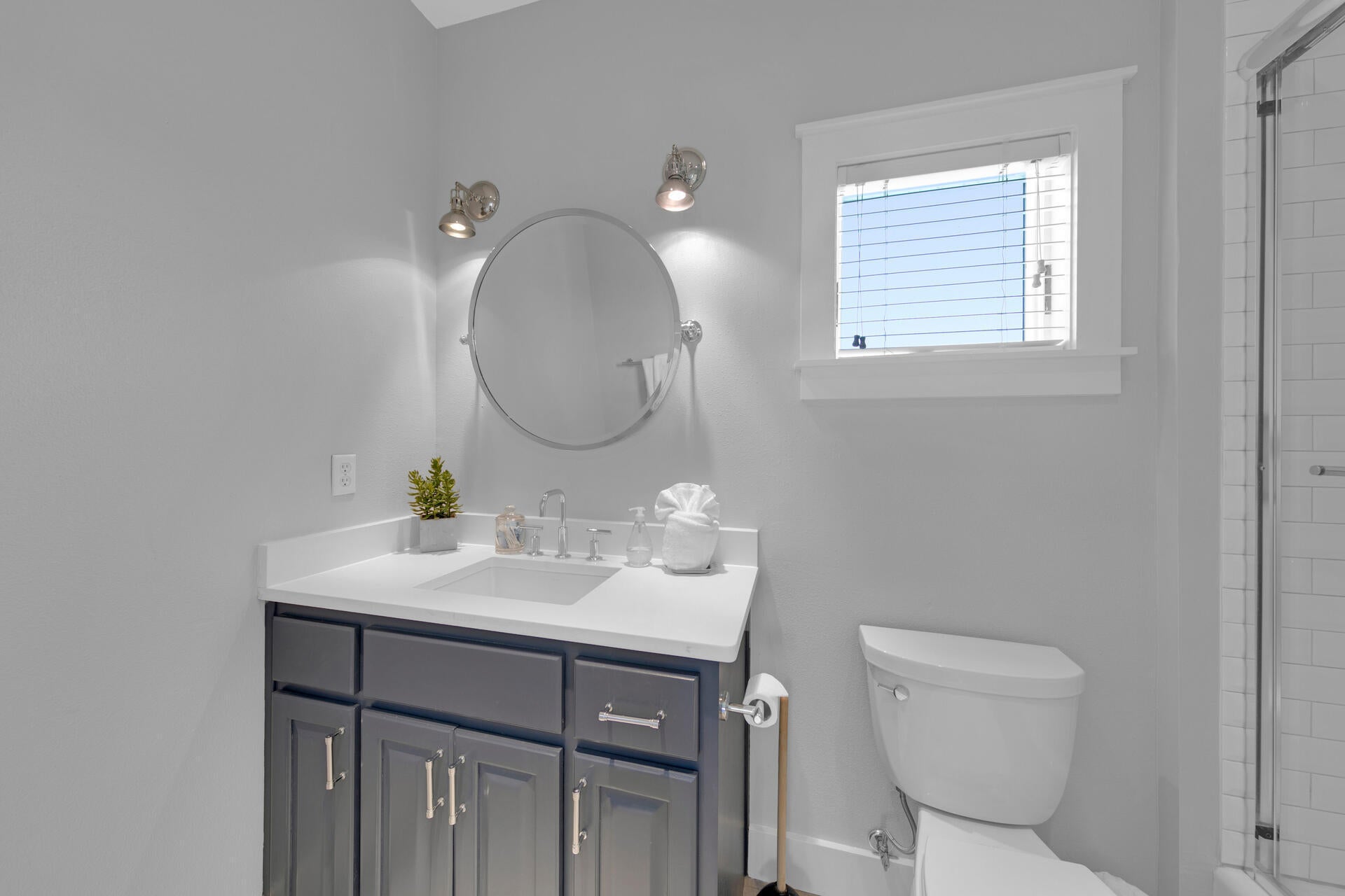 WATERS EDGE - Residential