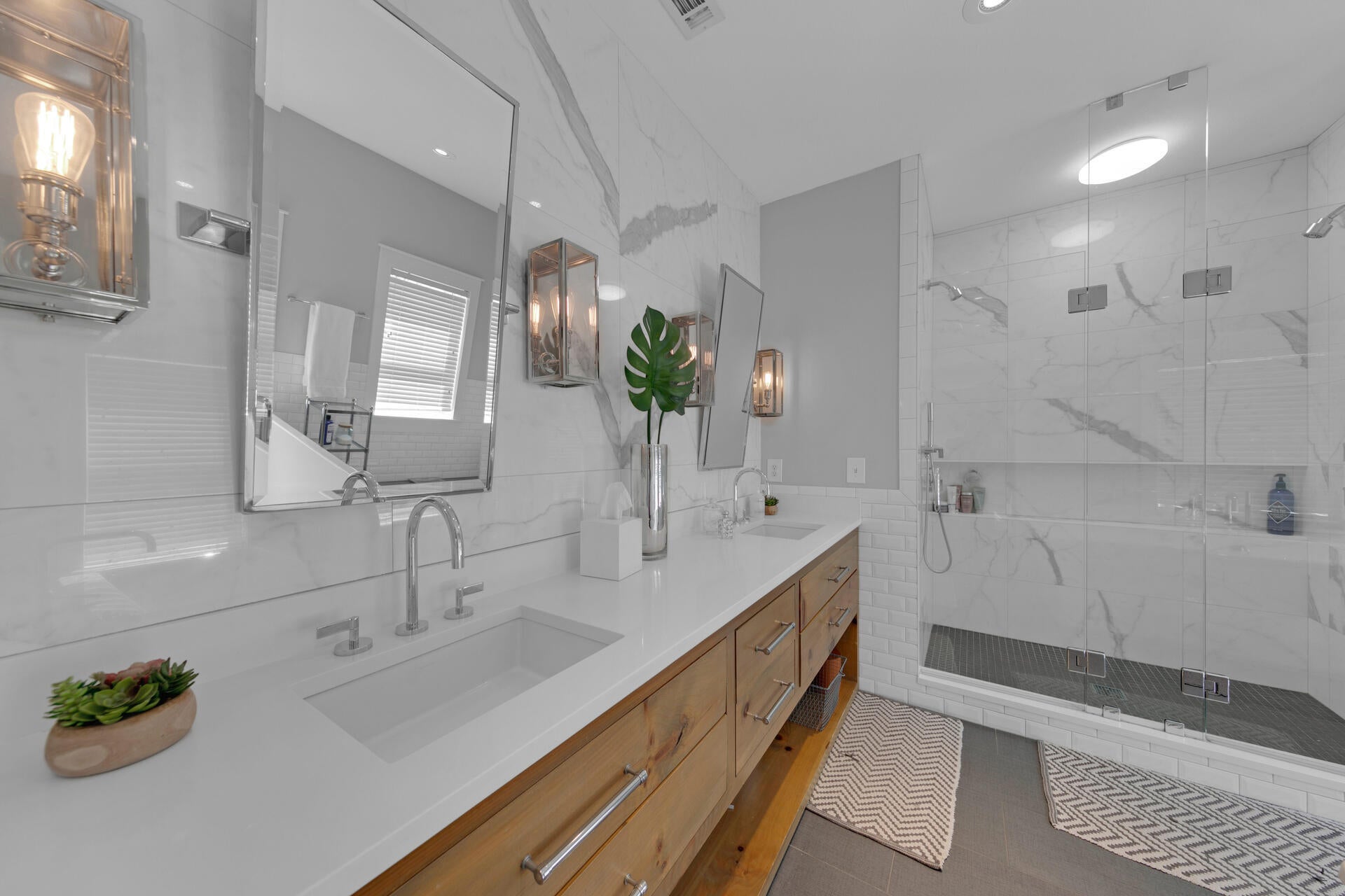 WATERS EDGE - Residential