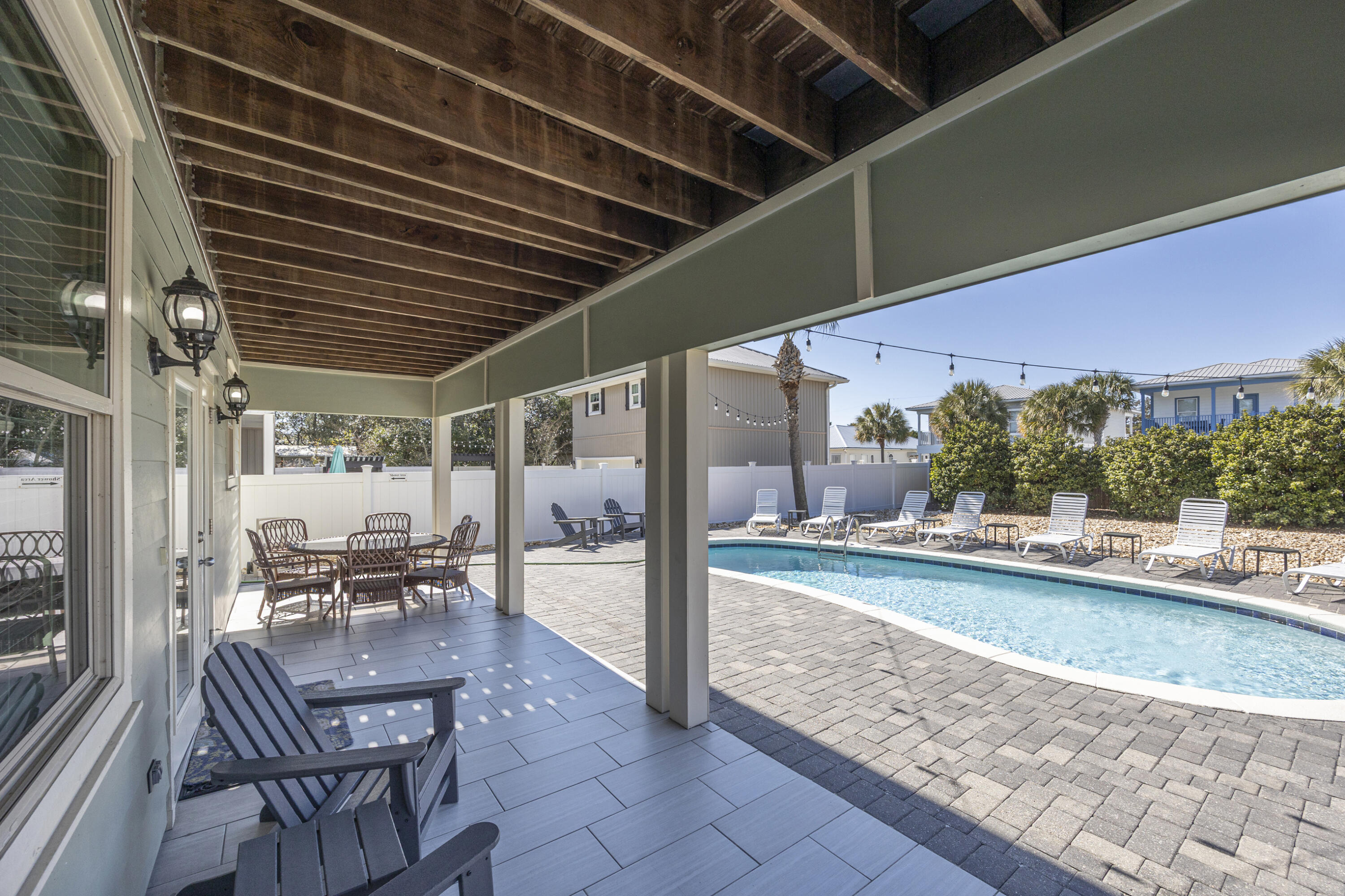 CRYSTAL BEACH - Residential