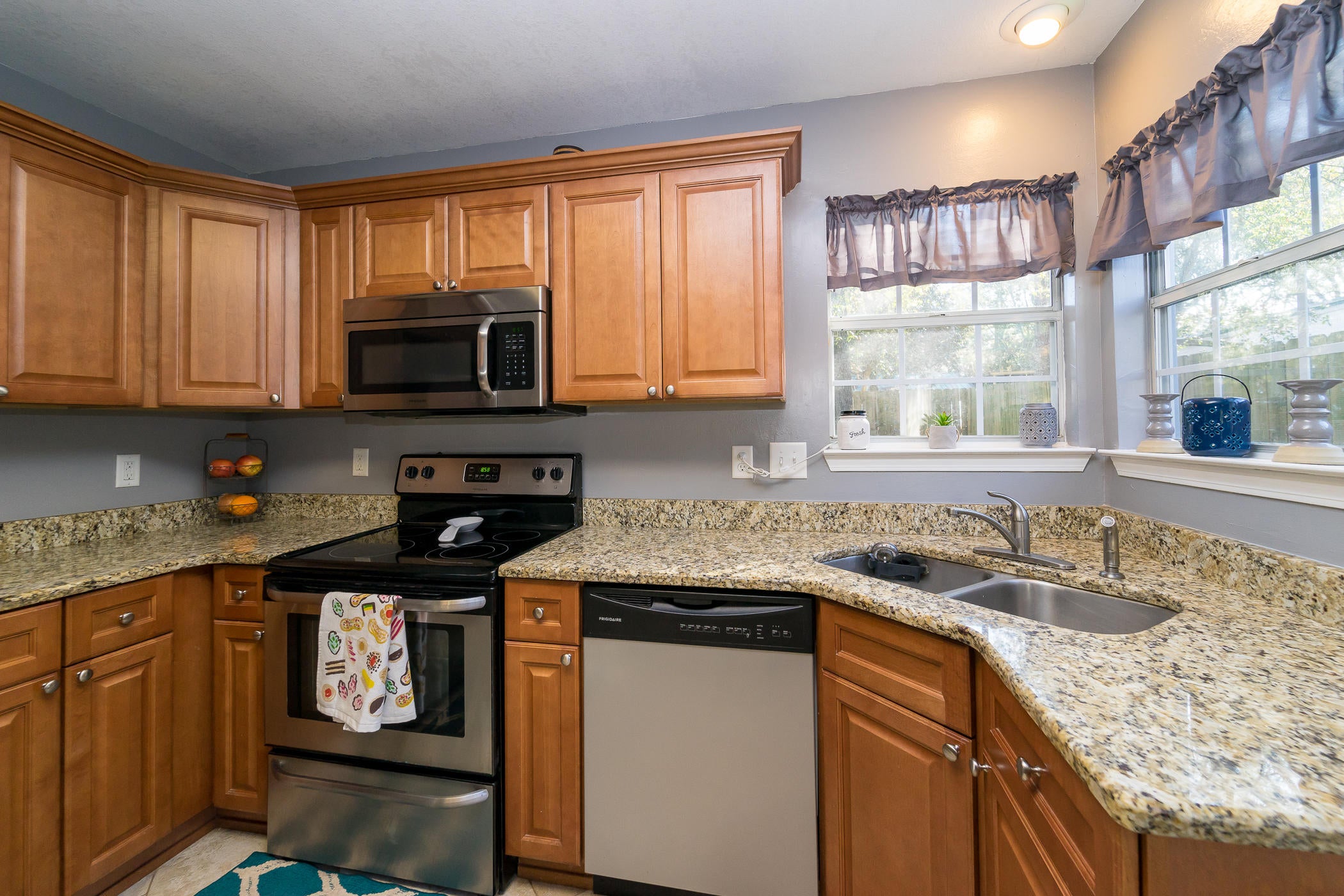 CANDLEWOOD VILLAGE - Residential
