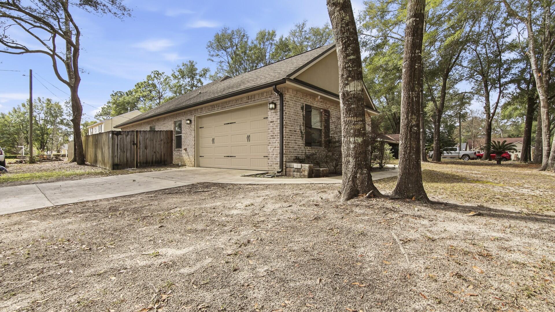 PINNACLE POINT - Residential
