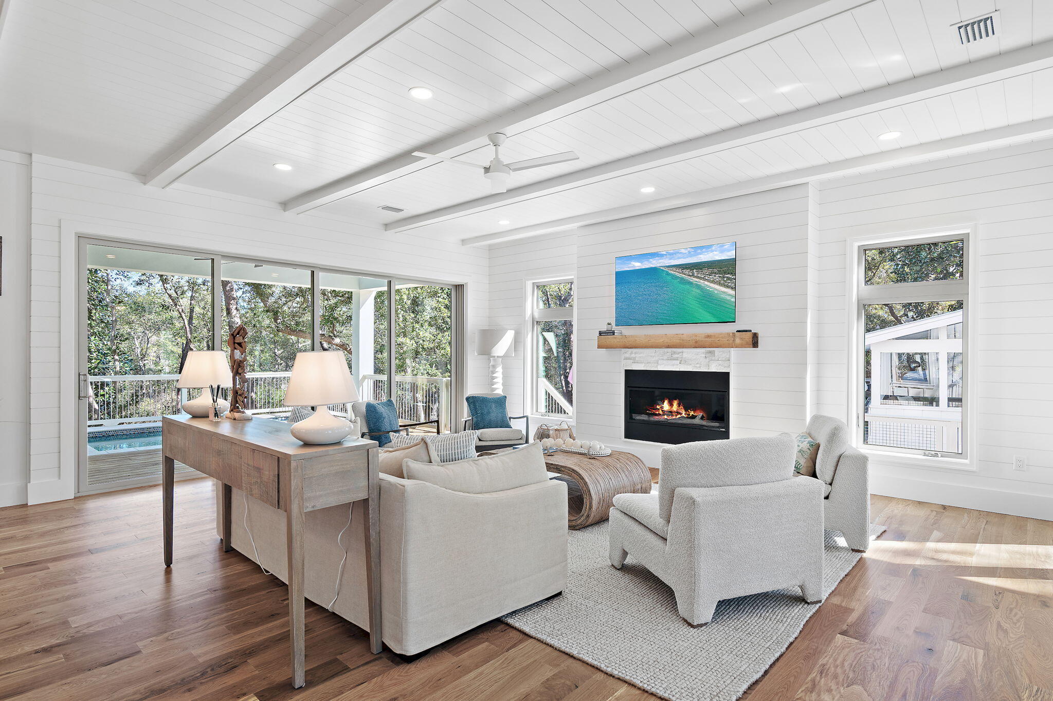 SEAGROVE SHORES 4TH ADD - Residential