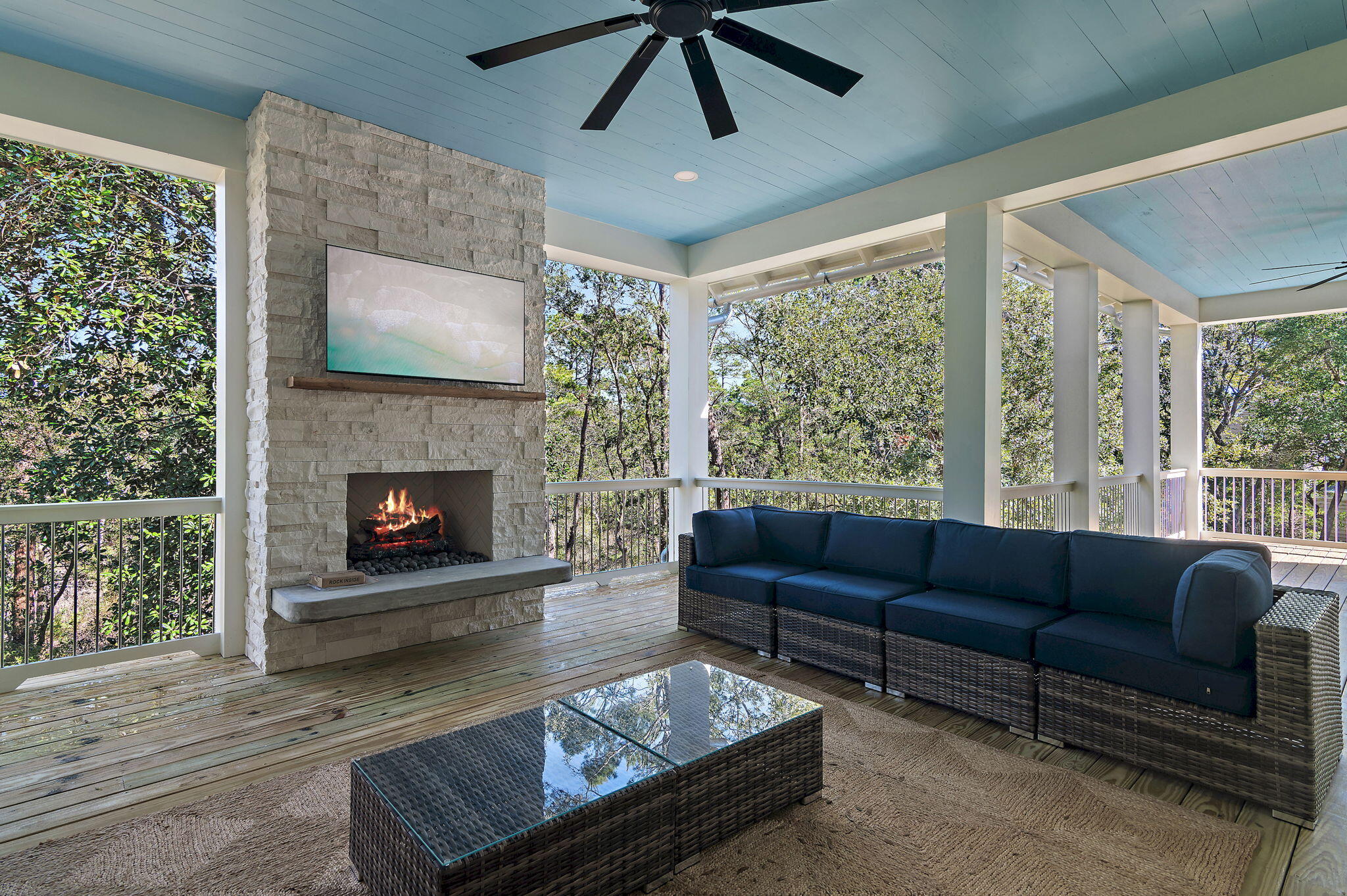 SEAGROVE SHORES 4TH ADD - Residential