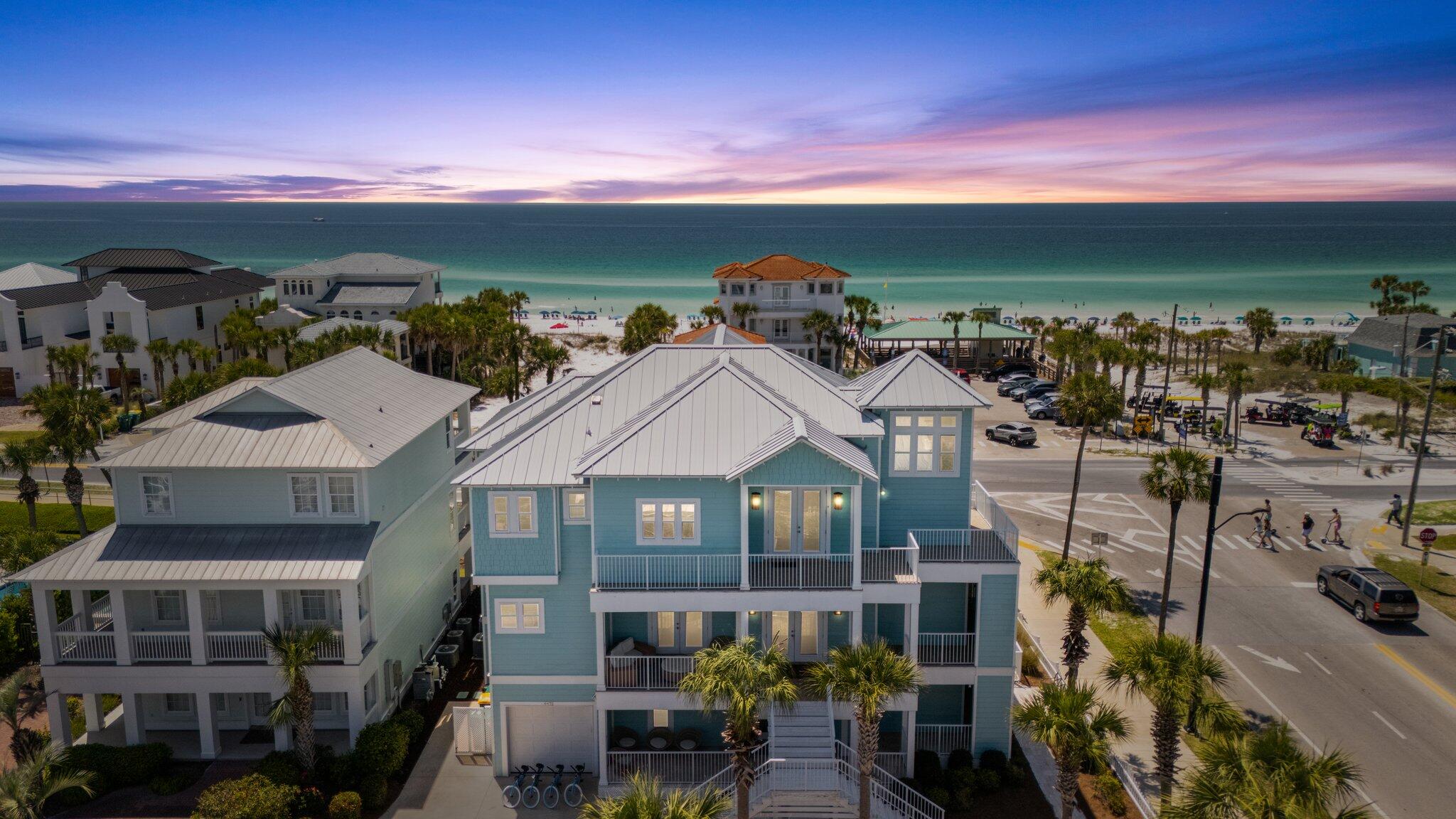 CRYSTAL SHORES - Residential