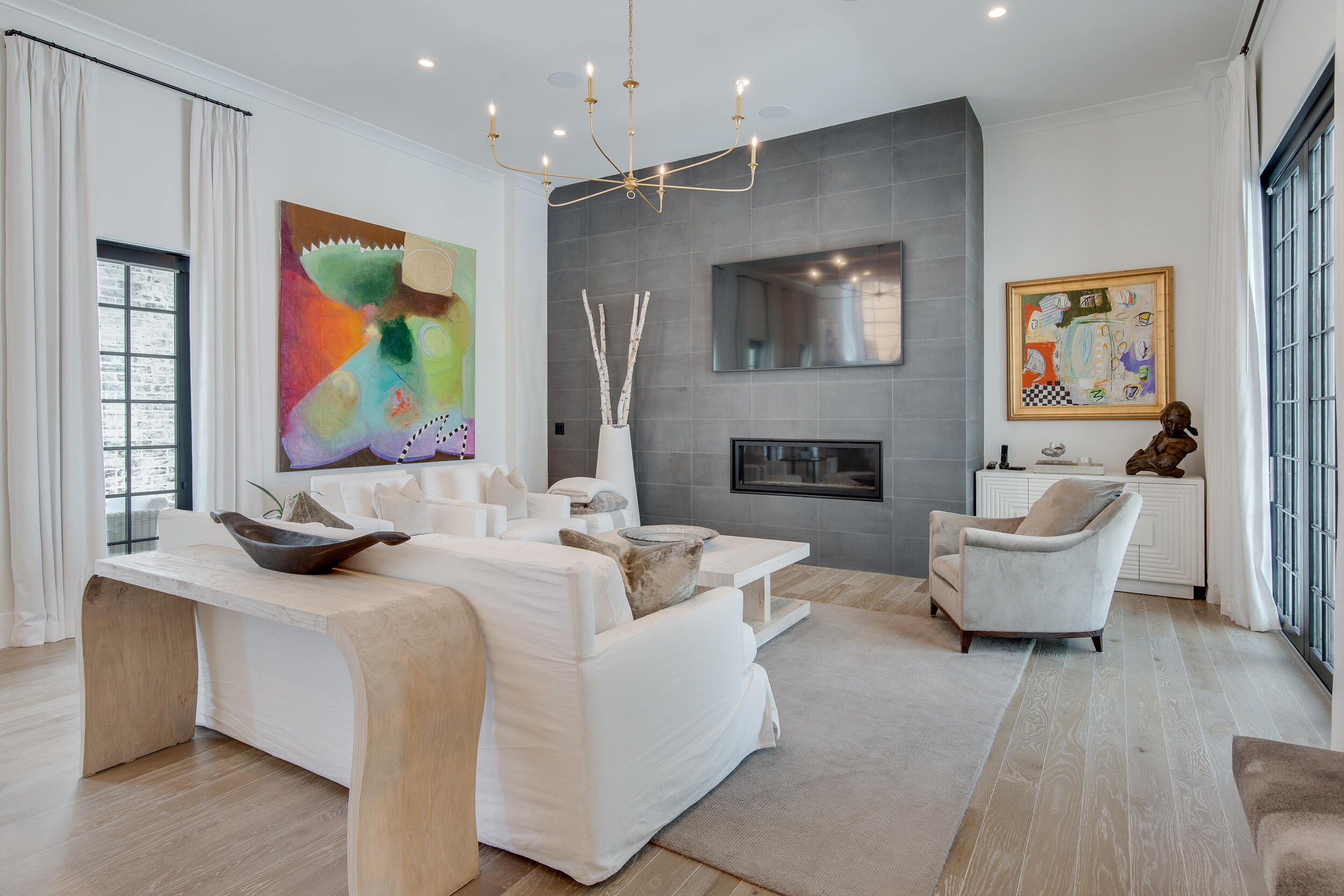 CHURCHILL OAKS - Residential