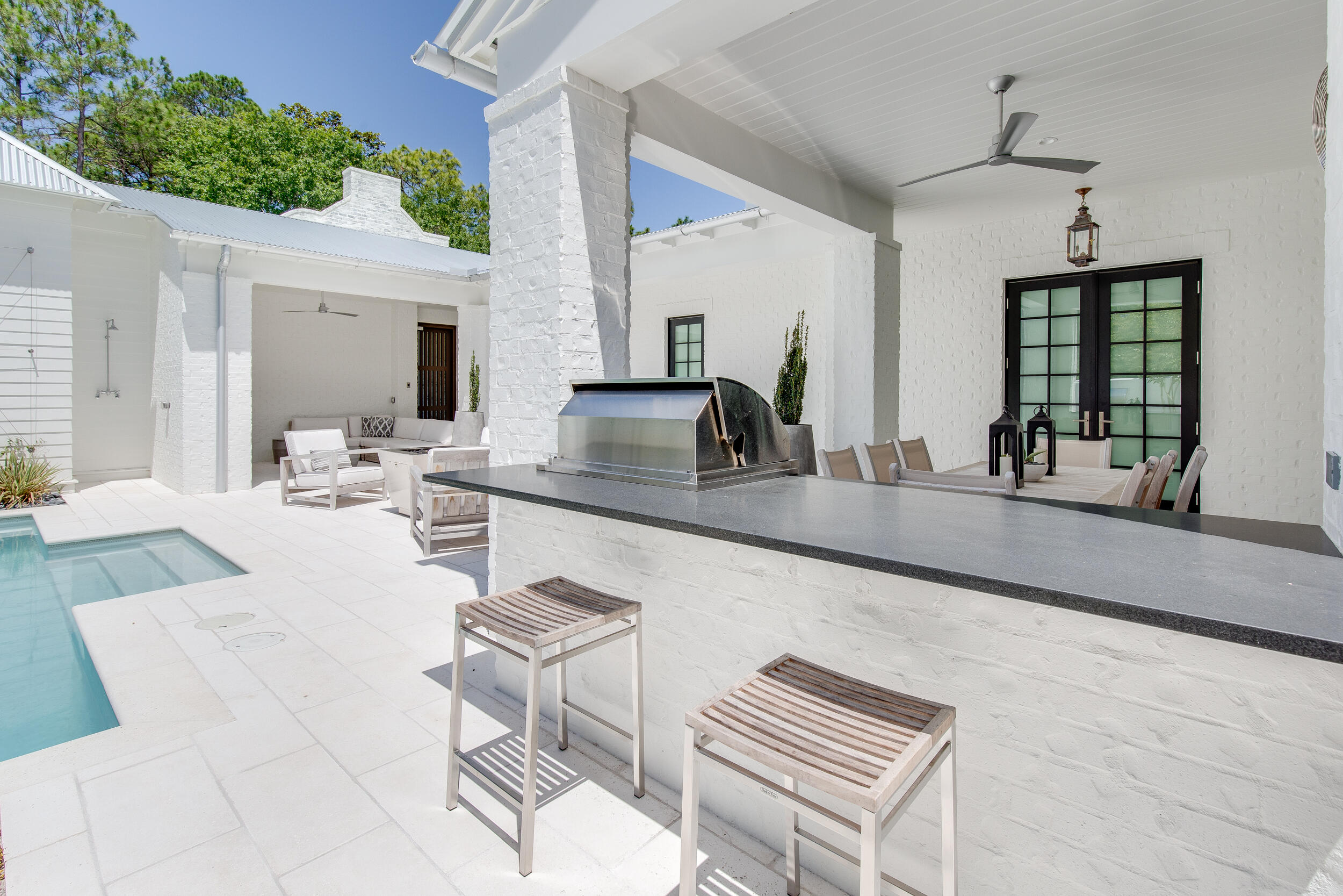 CHURCHILL OAKS - Residential