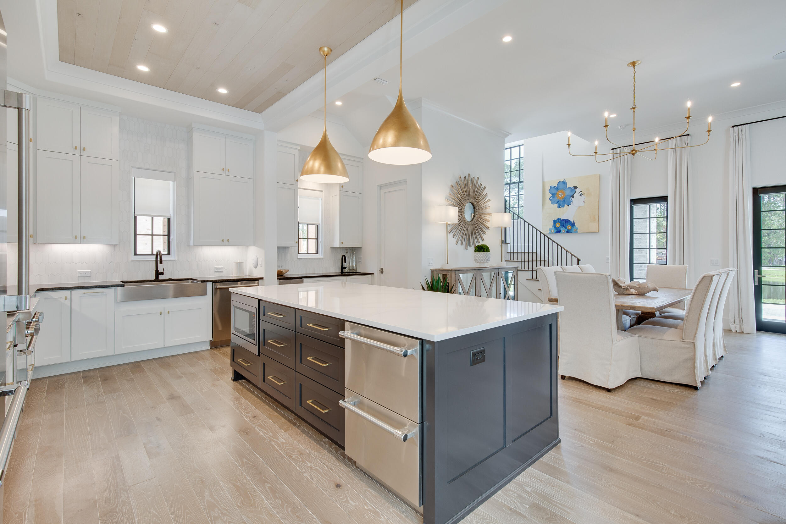 CHURCHILL OAKS - Residential