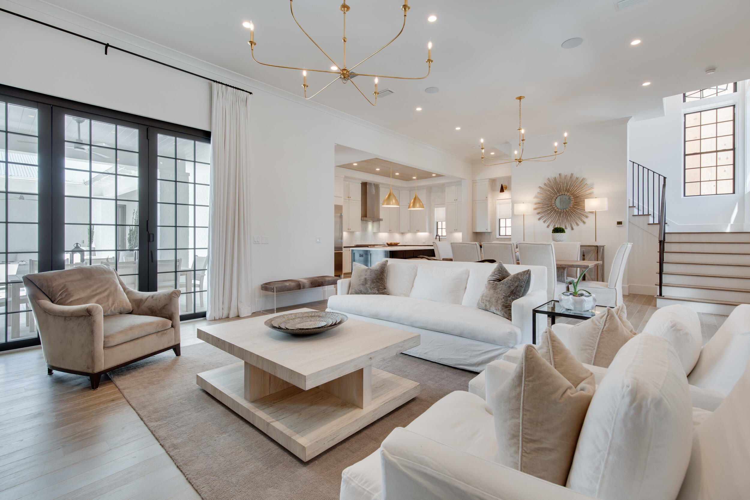 CHURCHILL OAKS - Residential