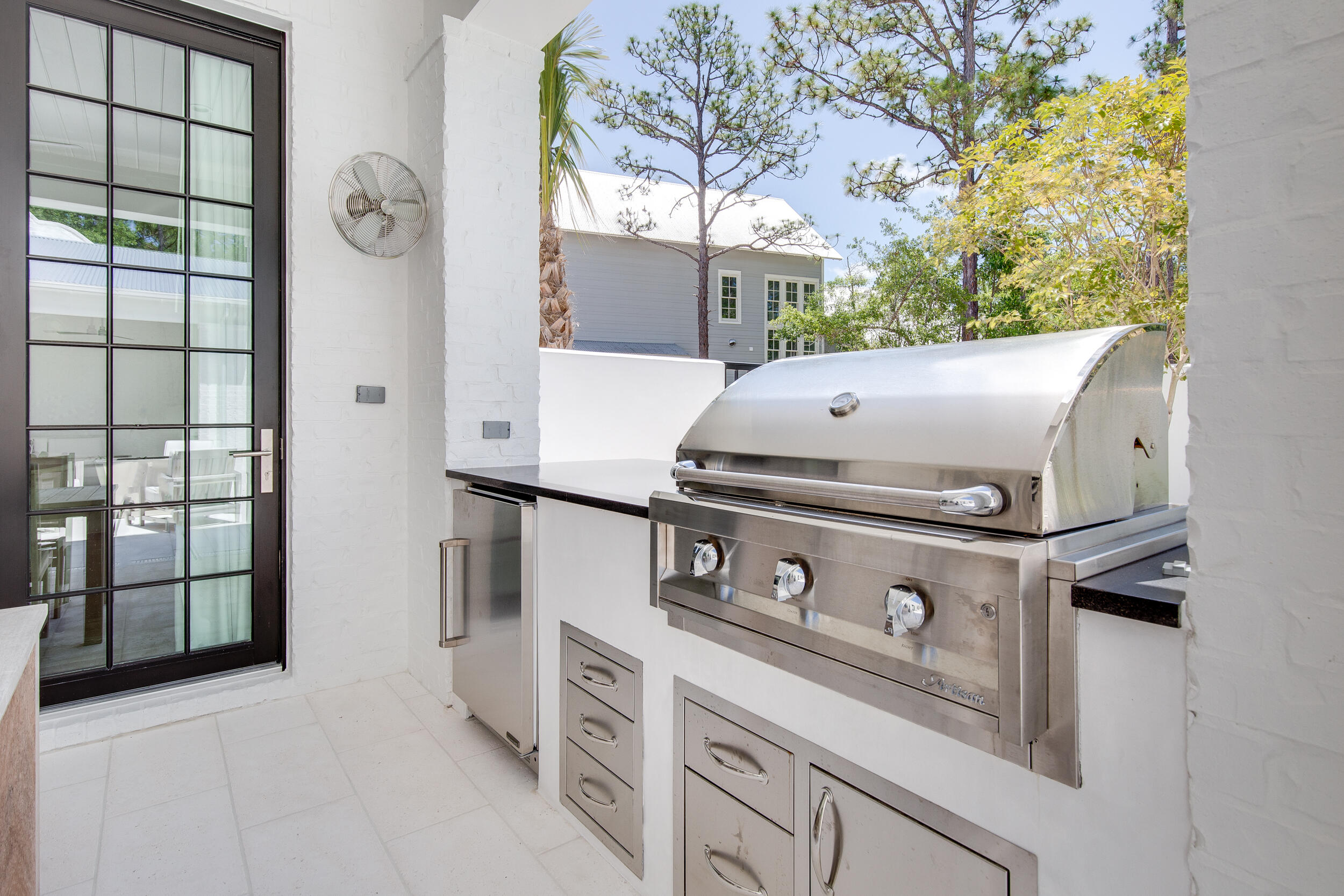 CHURCHILL OAKS - Residential
