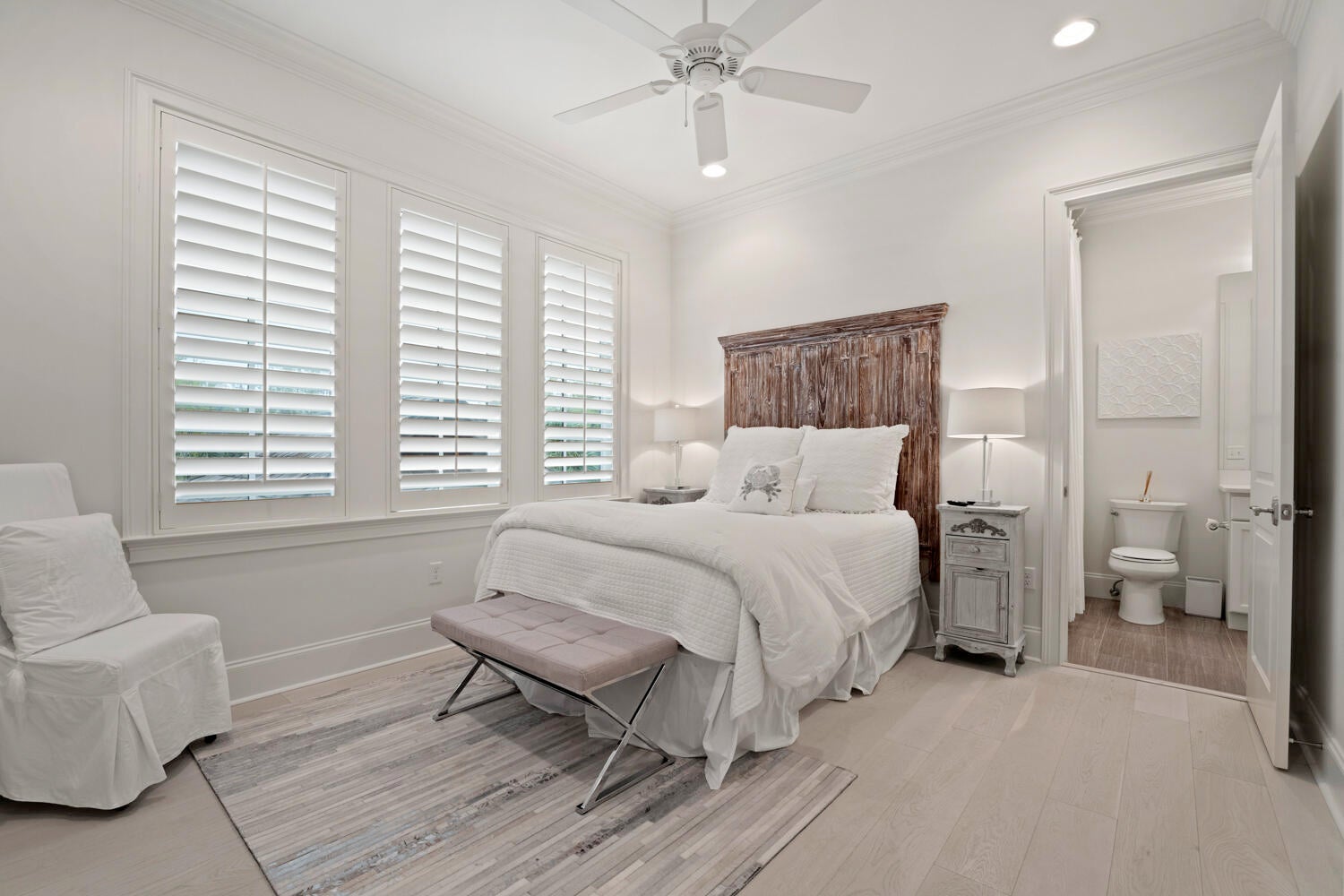 ISLAND ESTATES - Residential