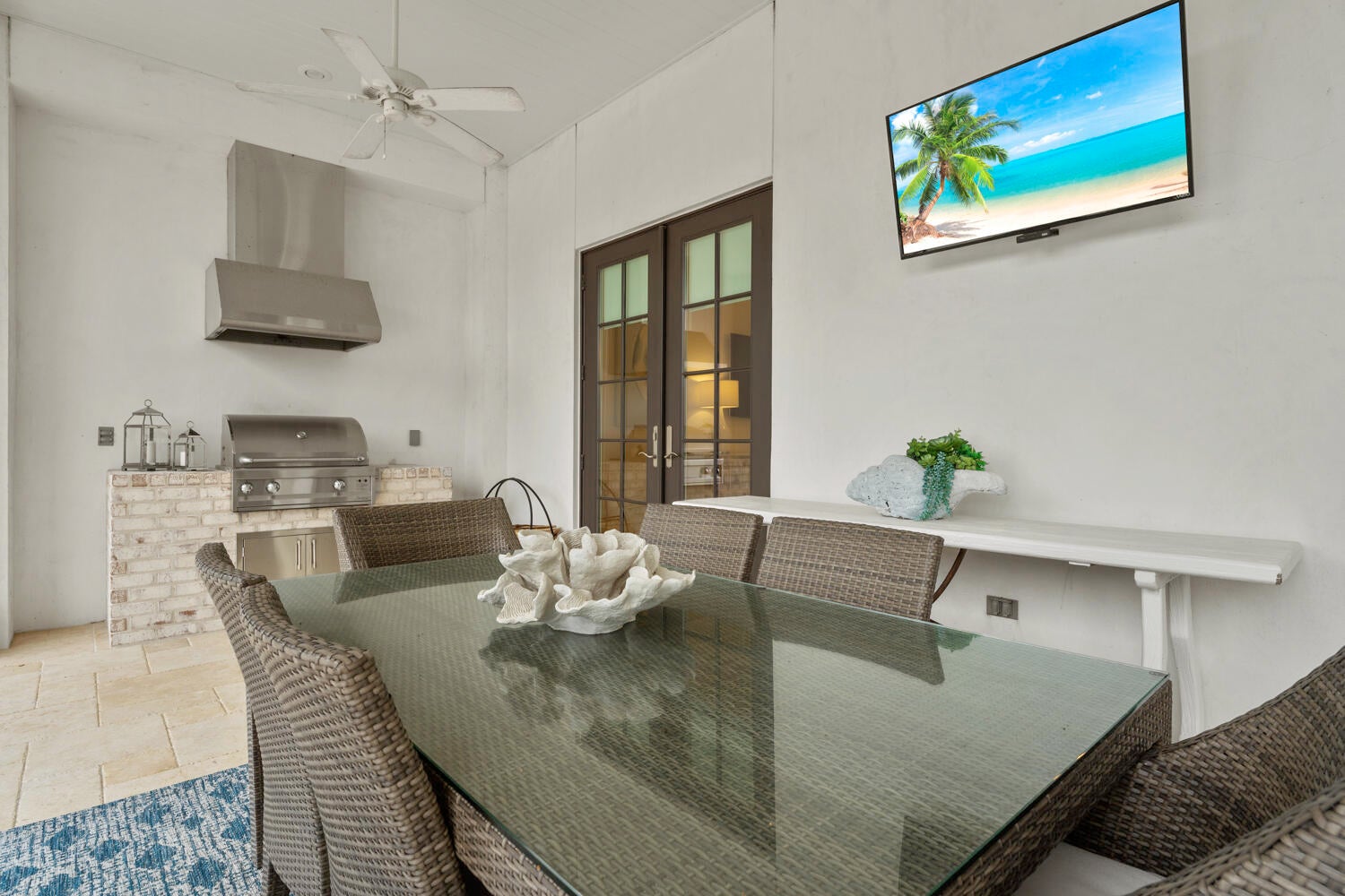 ISLAND ESTATES - Residential