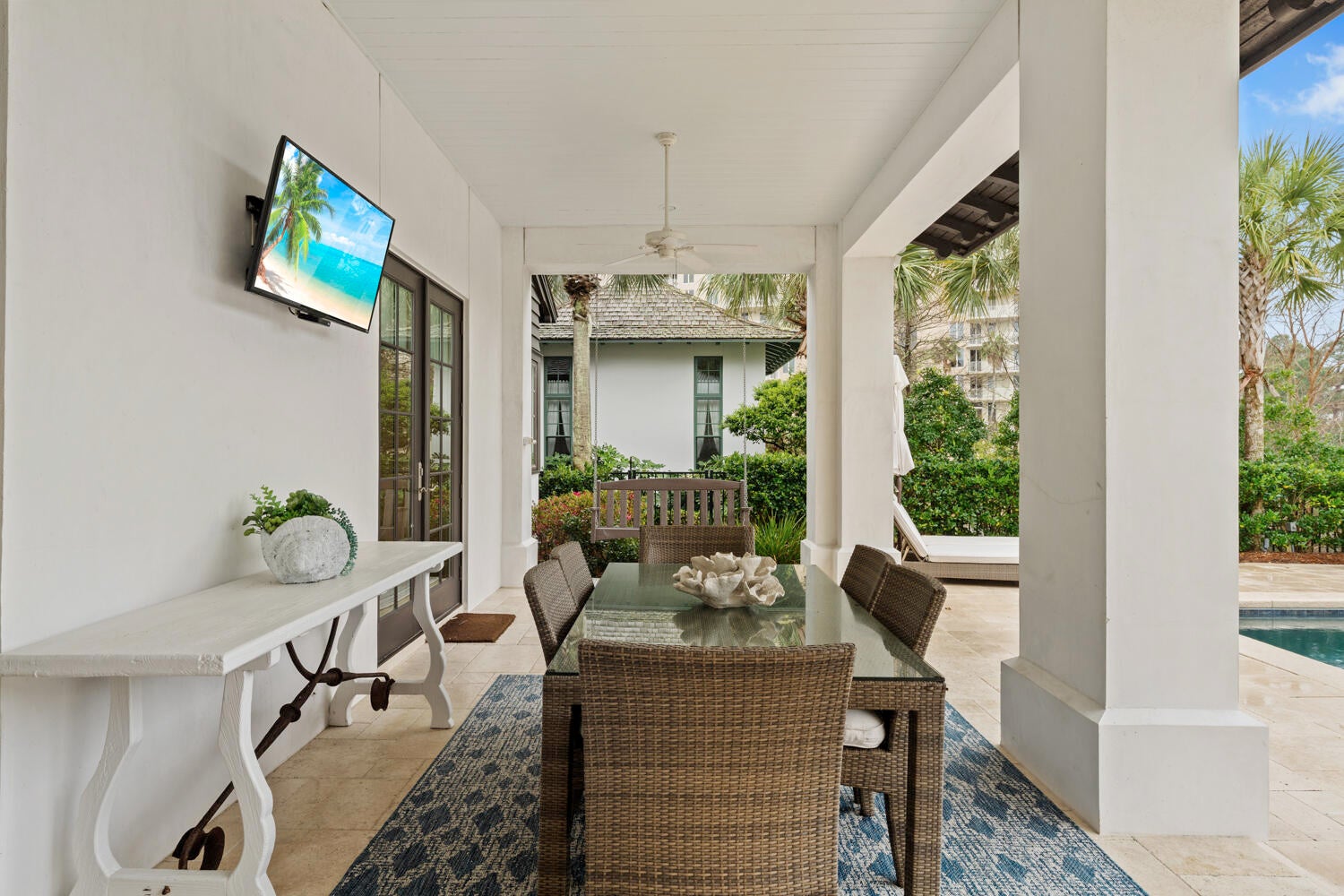 ISLAND ESTATES - Residential