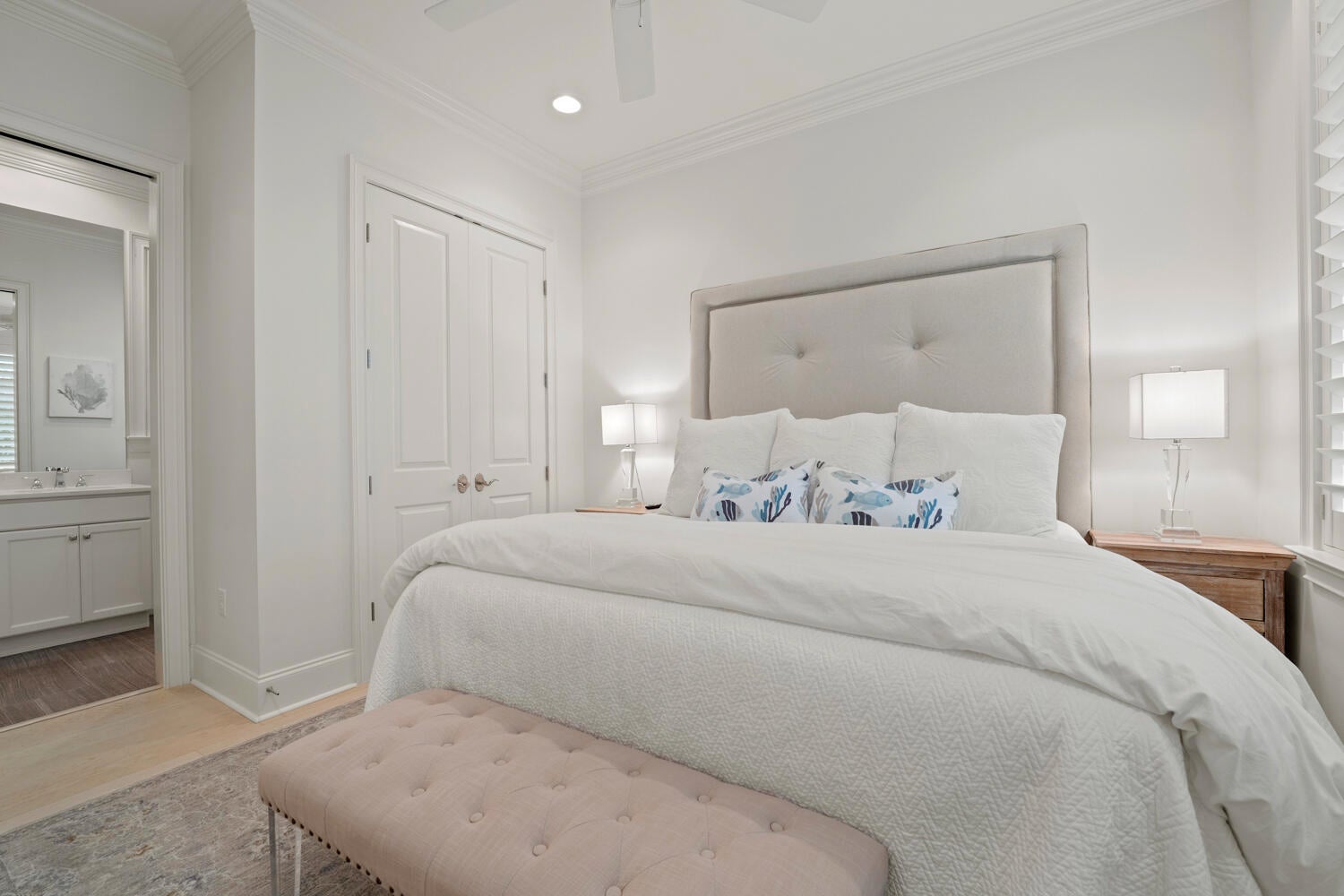 ISLAND ESTATES - Residential