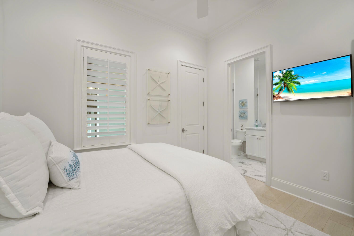 ISLAND ESTATES - Residential
