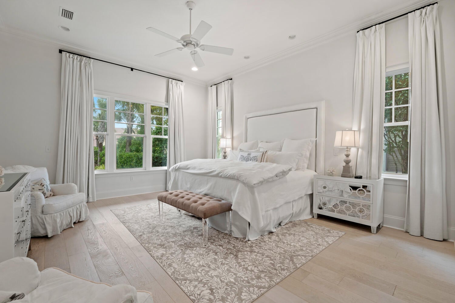 ISLAND ESTATES - Residential