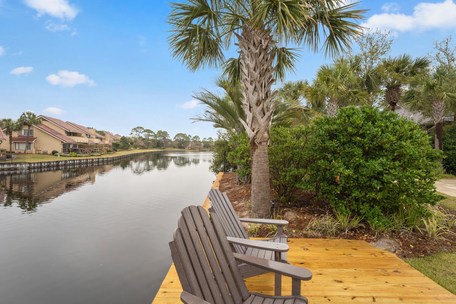 ISLAND ESTATES - Residential