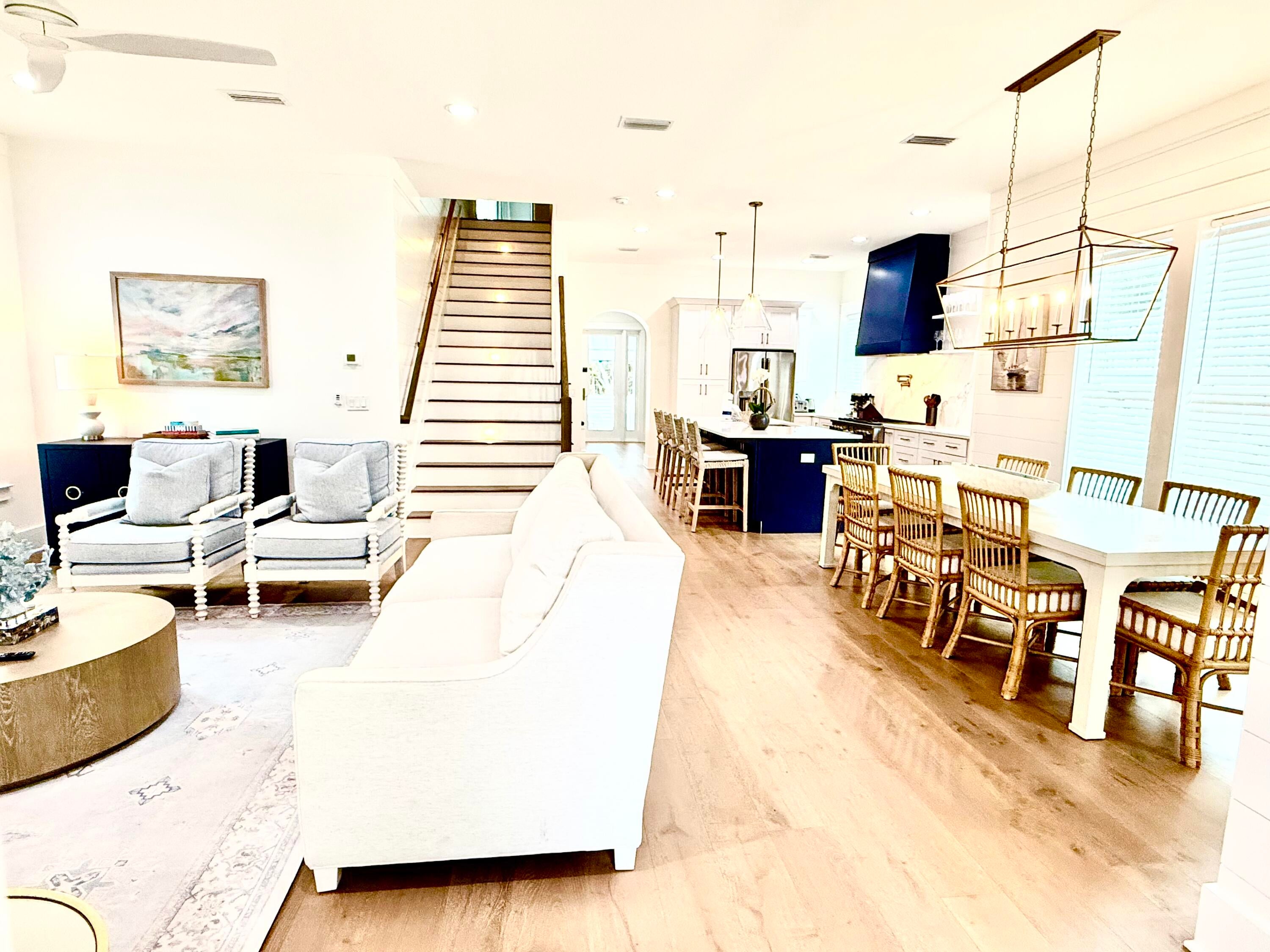 GULF SHORE MANOR - Residential