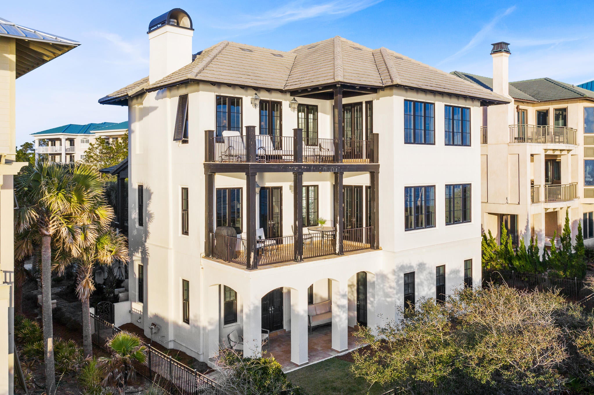 RETREAT THE - Residential