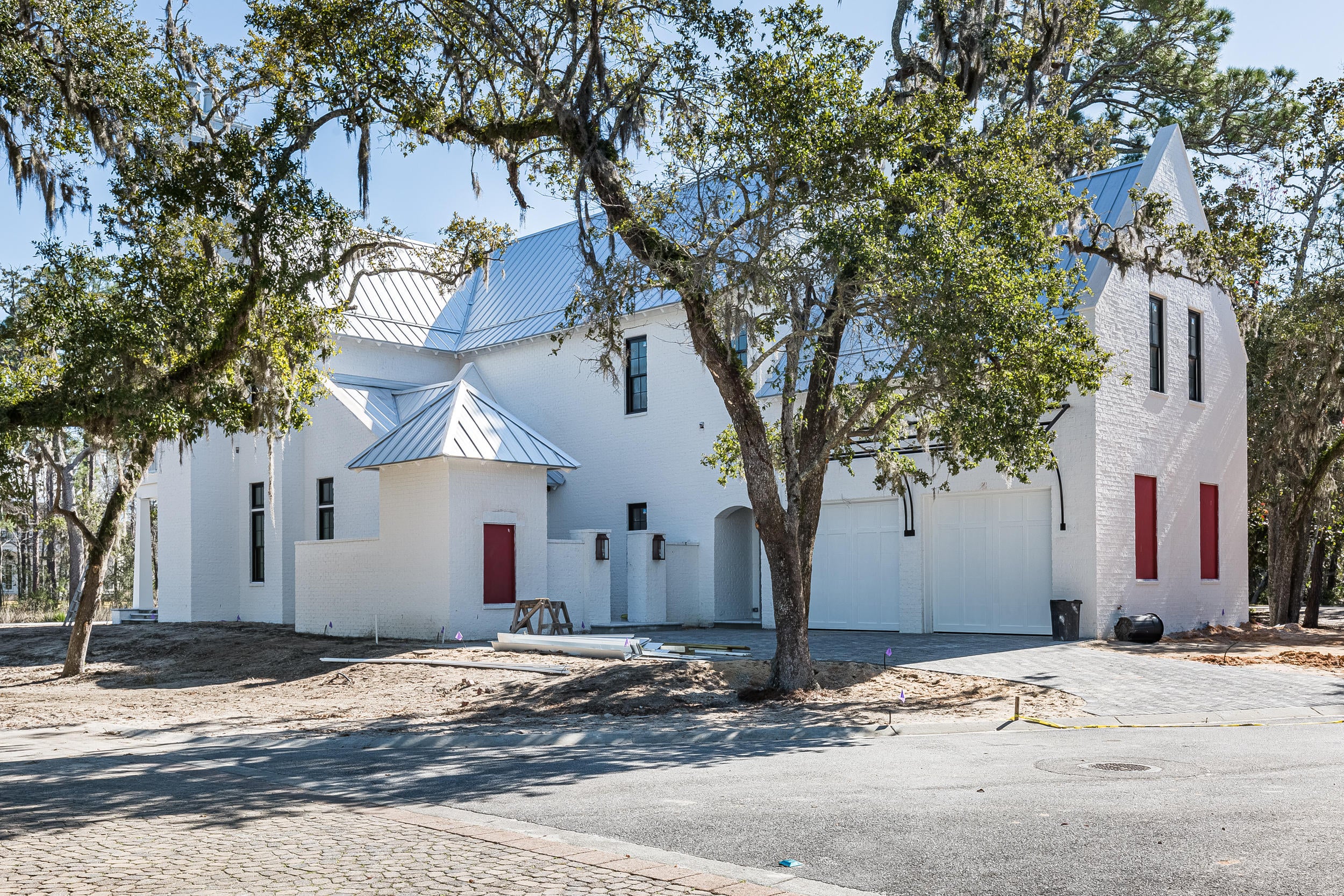 CHURCHILL OAKS - Residential