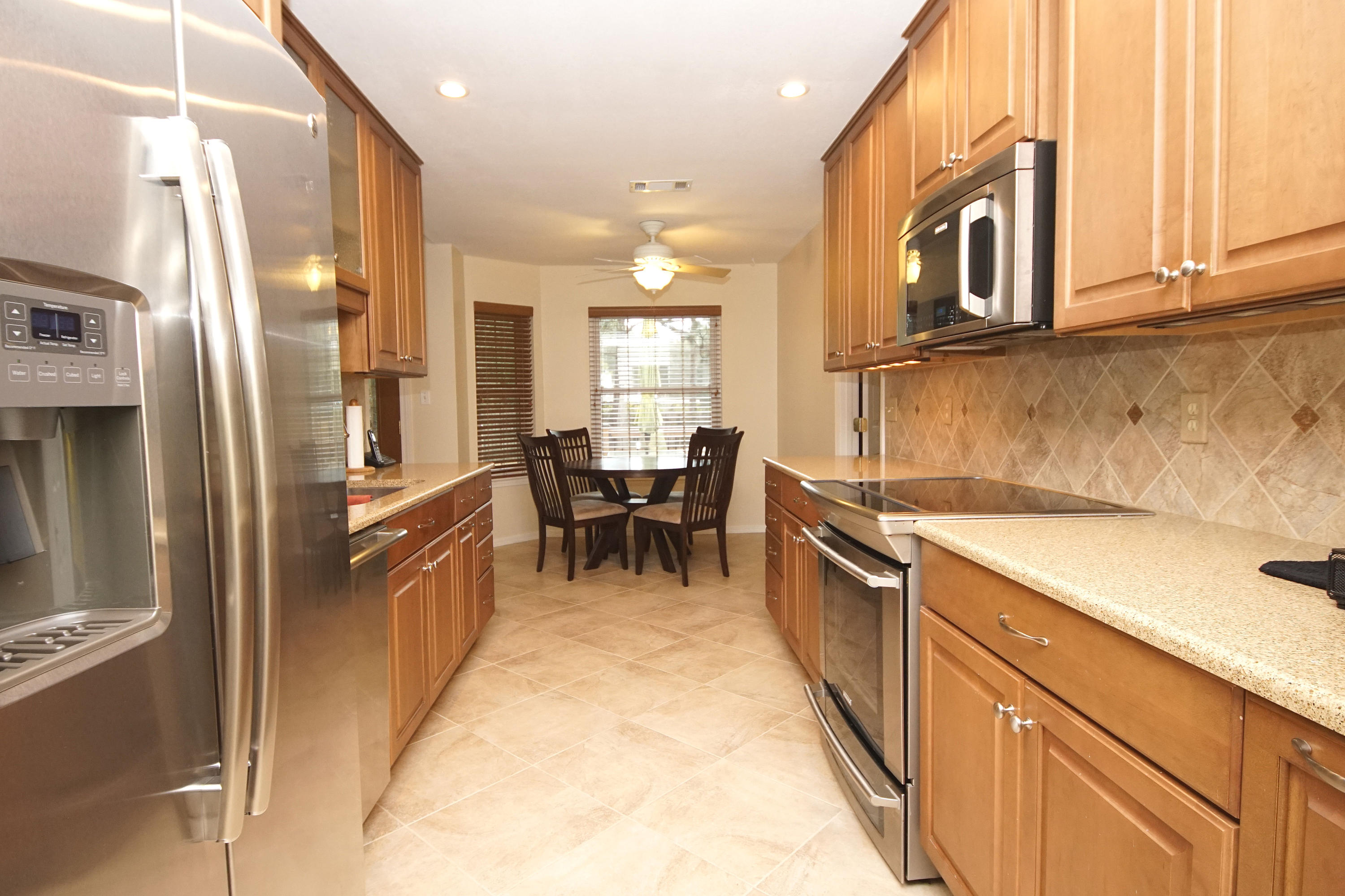 BISCAYNE POINTE - Residential