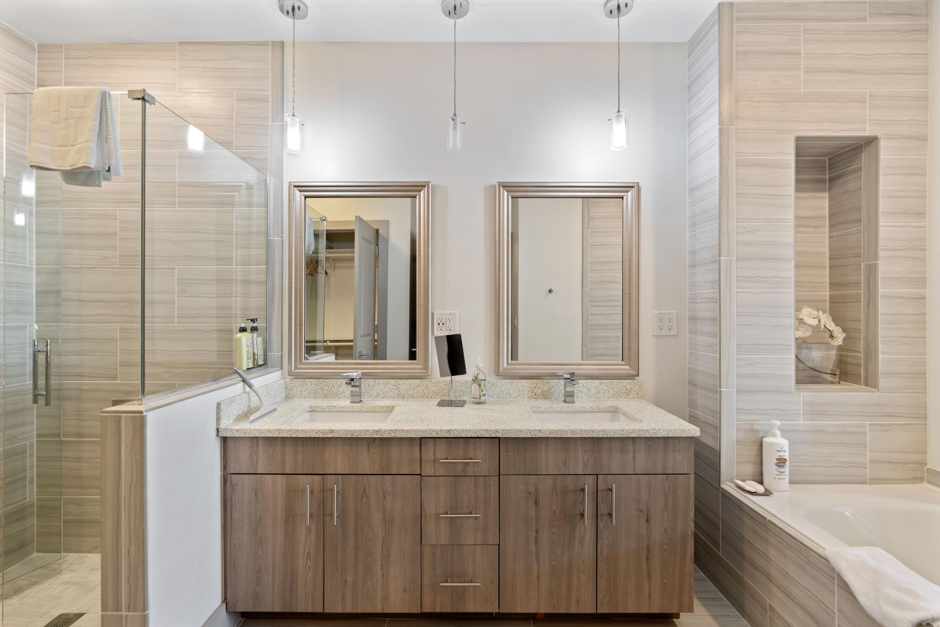 THE POINTE - Residential