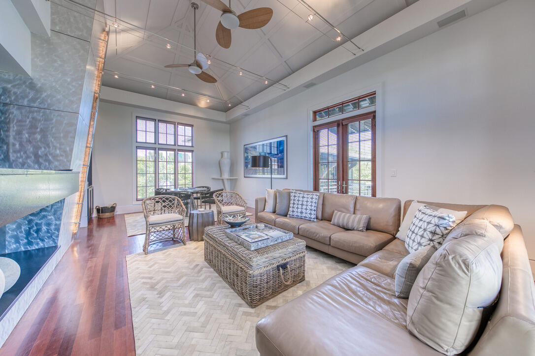 CARILLON BEACH - Residential