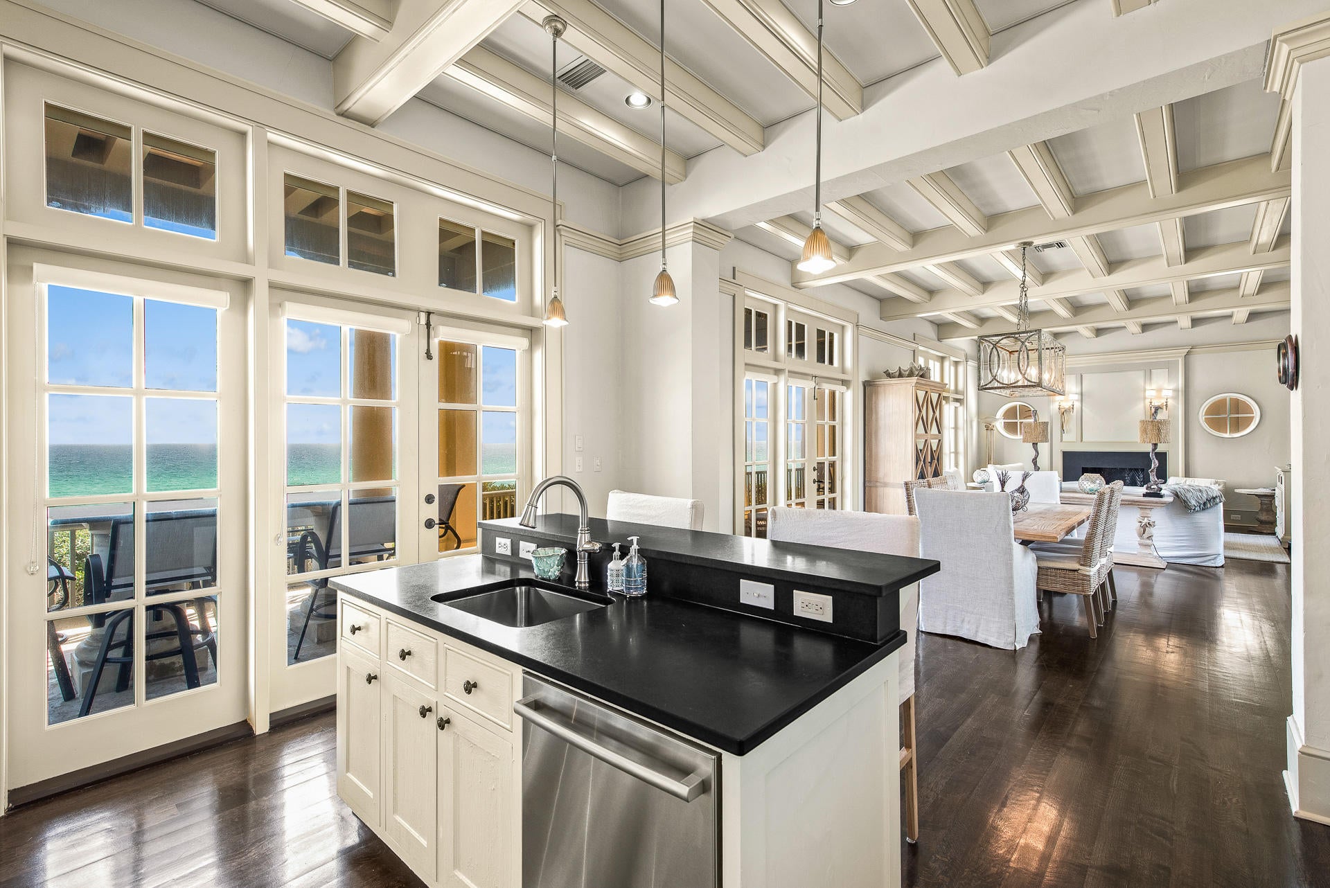 RETREAT THE - Residential