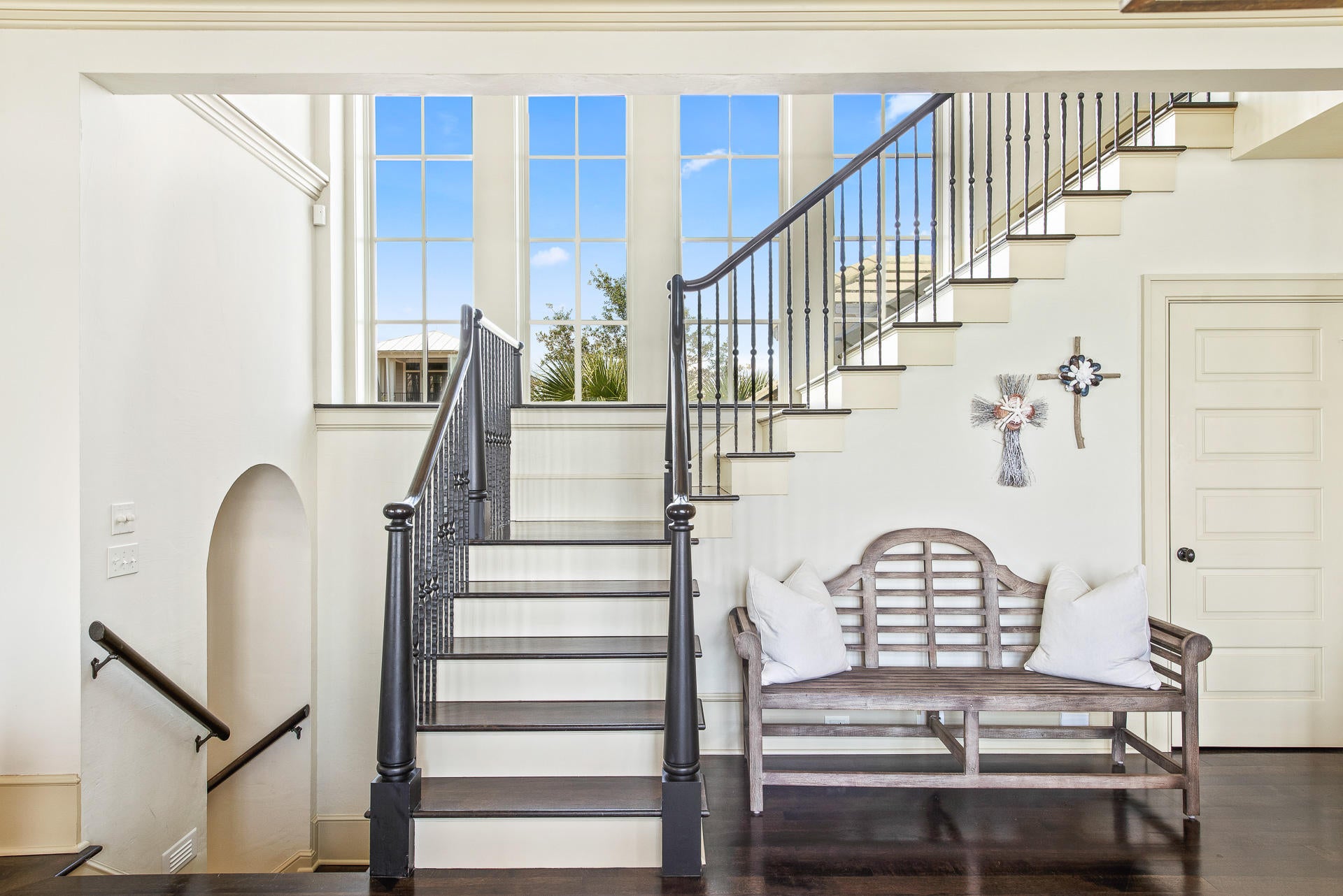 RETREAT THE - Residential