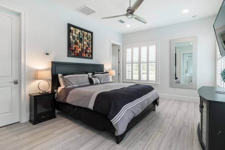 BAYTOWNE AVENUE / Raven Oaks - Residential