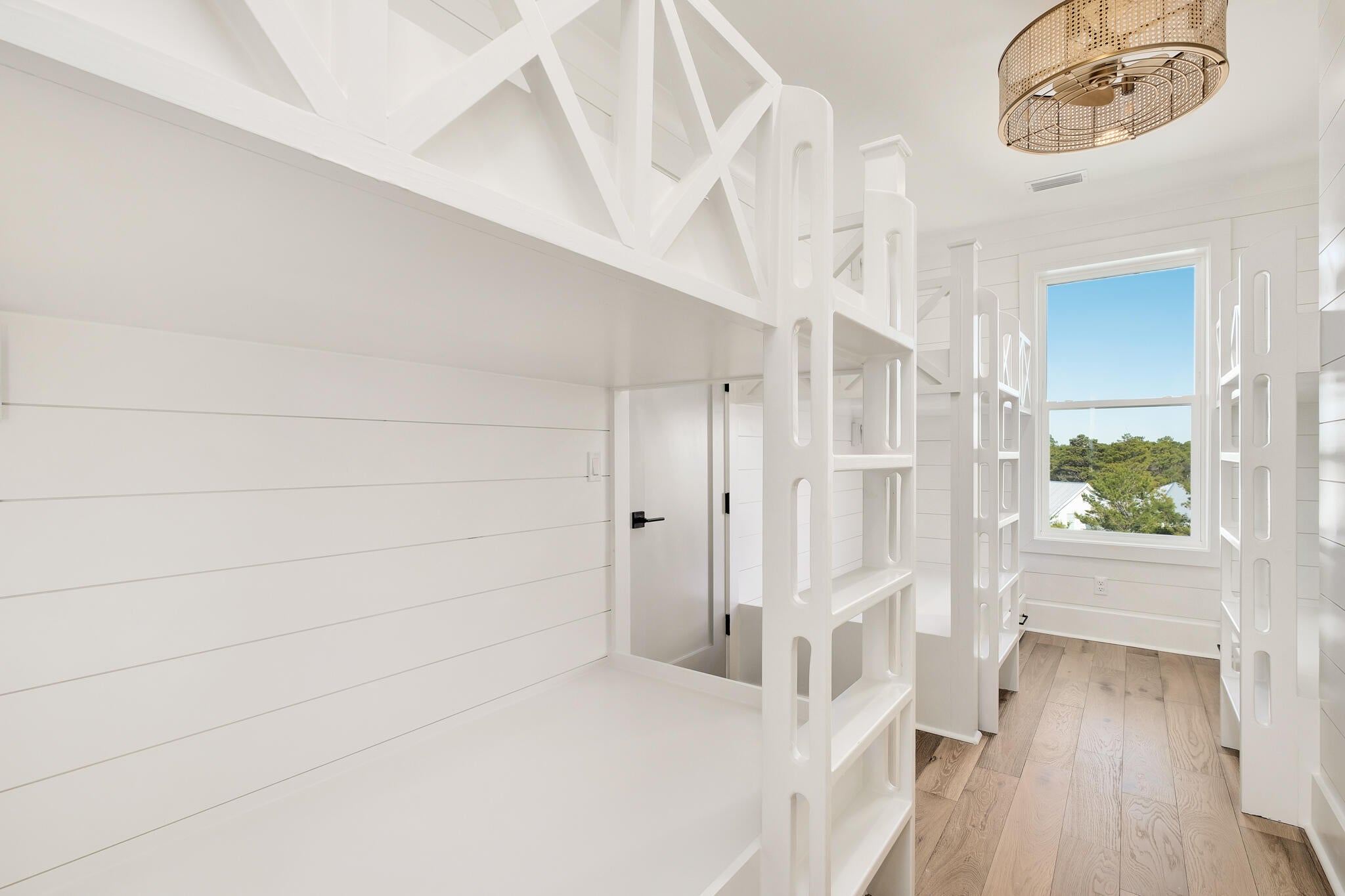BEACH HIGHLAND 1ST ADD - Residential