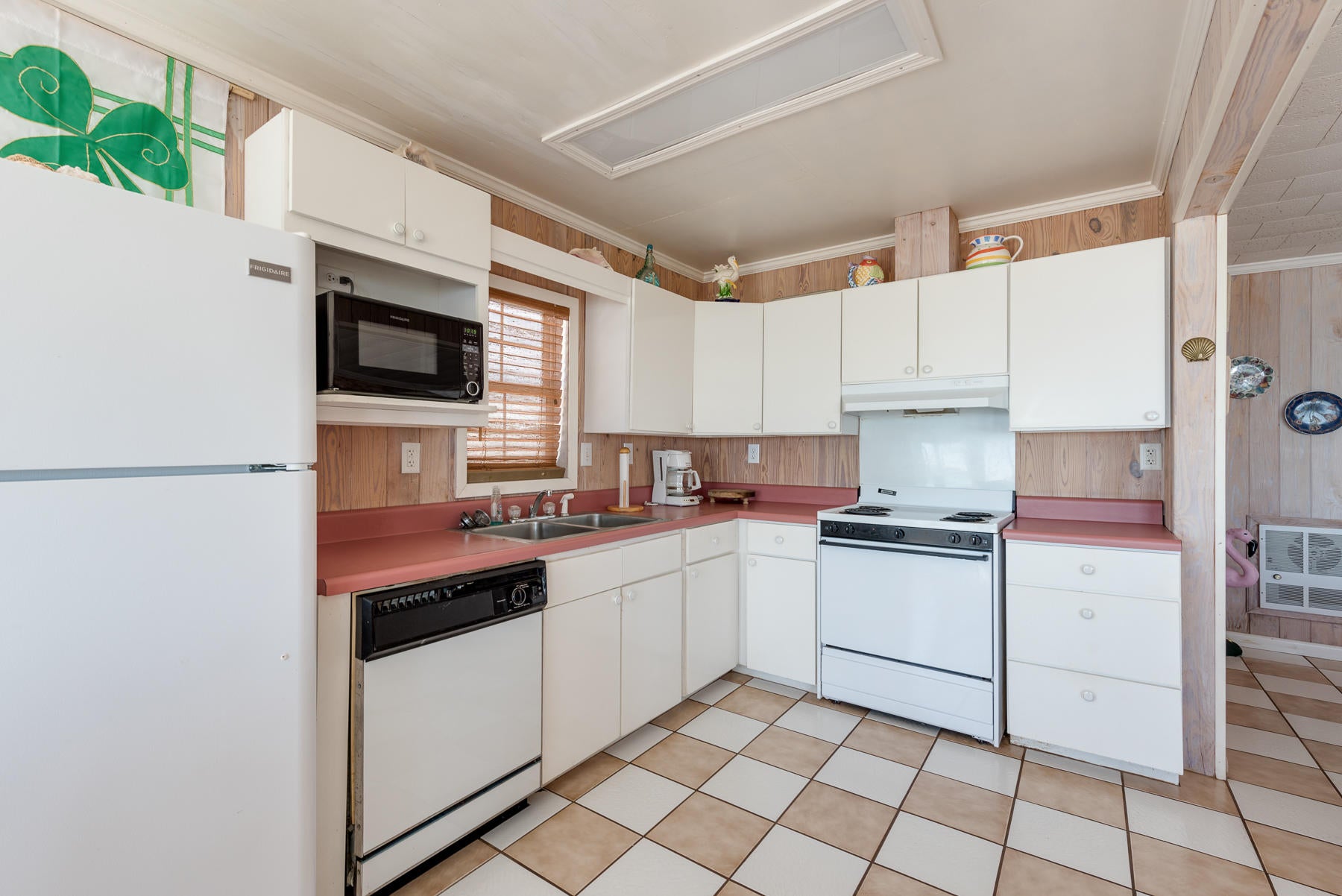 26 Walton Magnolia Lane
Inlet Beach, FL 32461 - Residential