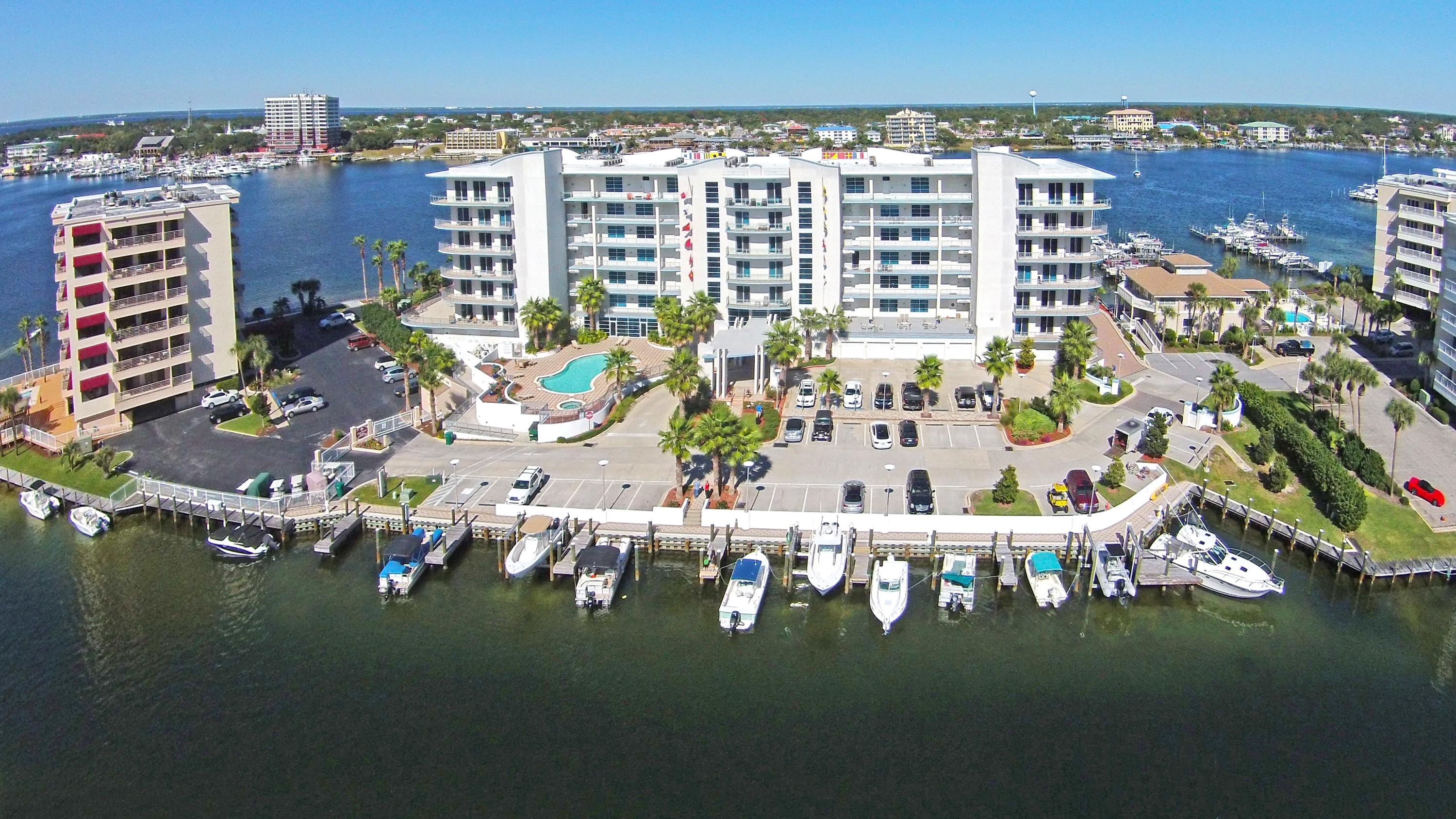 HARBOR LIGHTS - Residential