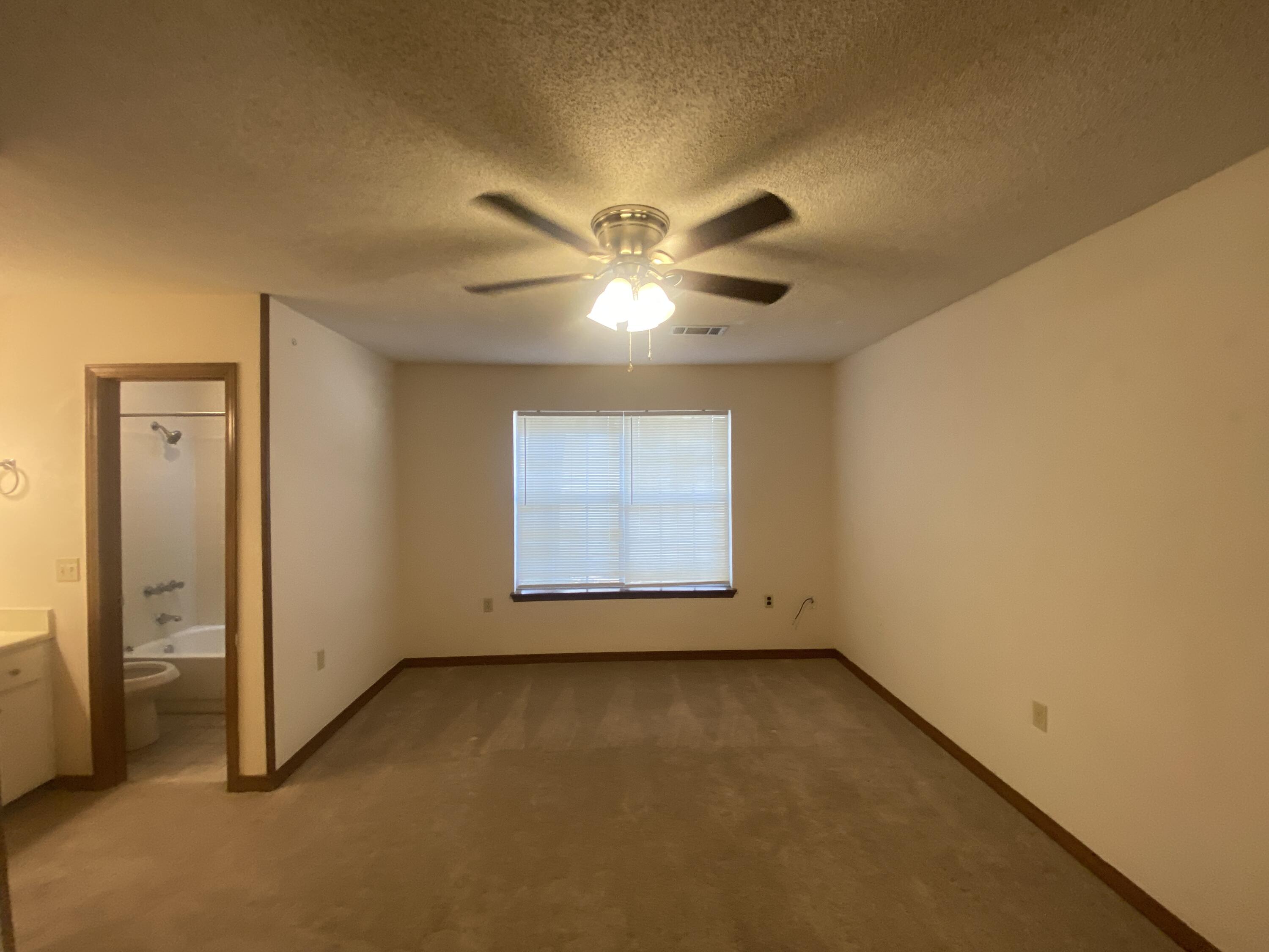 SPENCERS CROSSING - Residential Lease