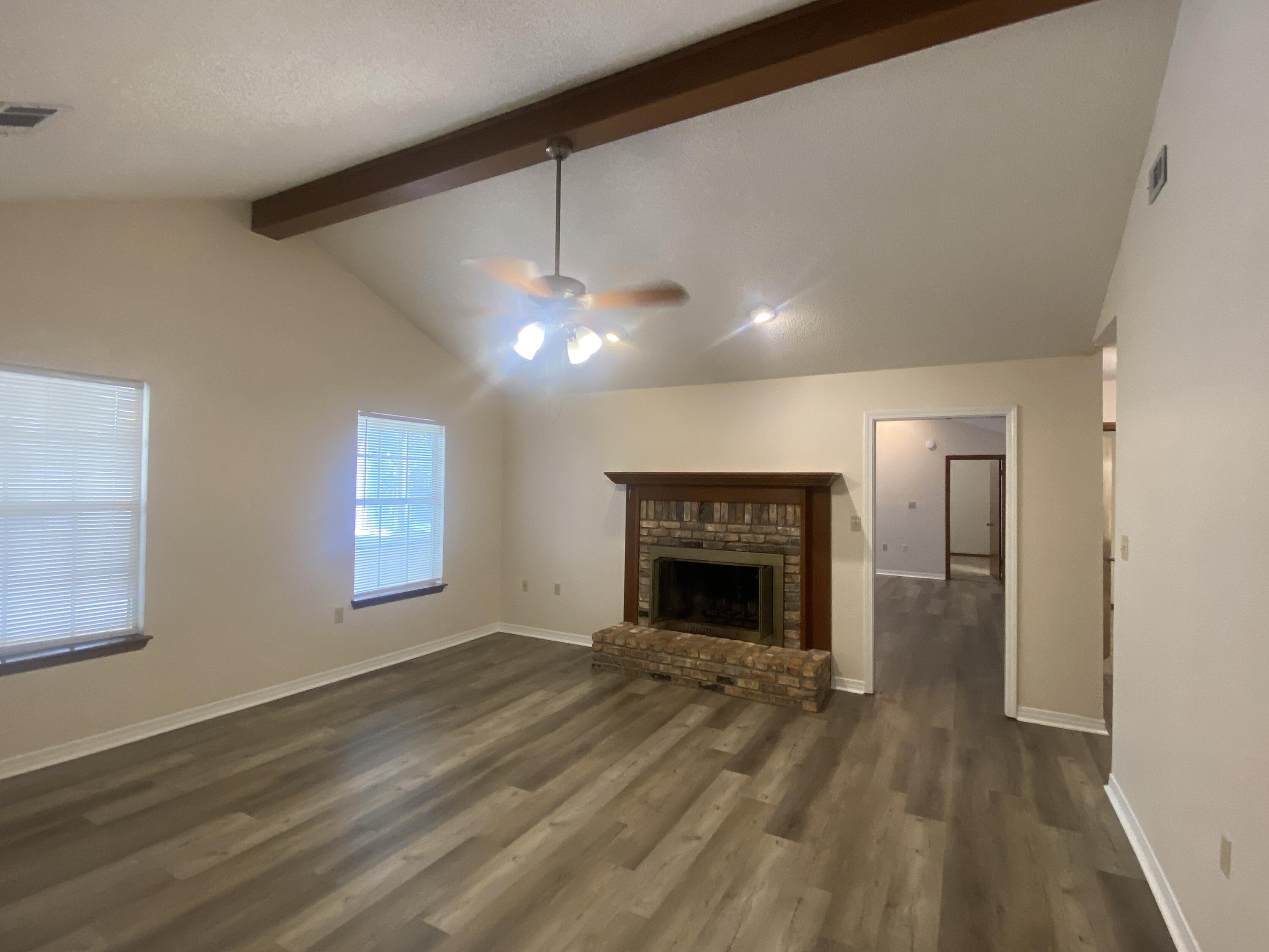SPENCERS CROSSING - Residential Lease