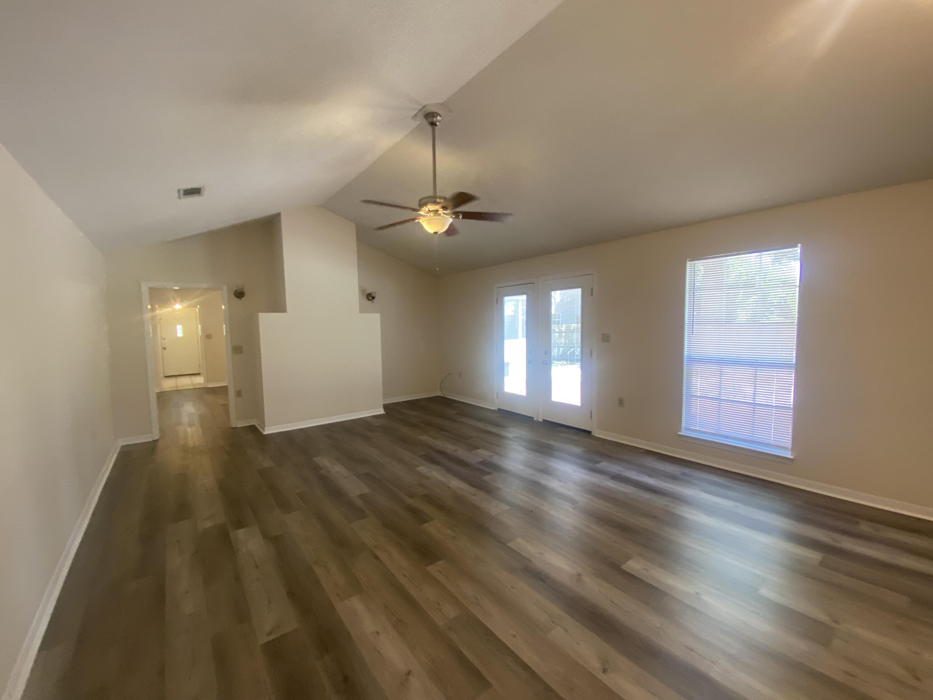 SPENCERS CROSSING - Residential Lease