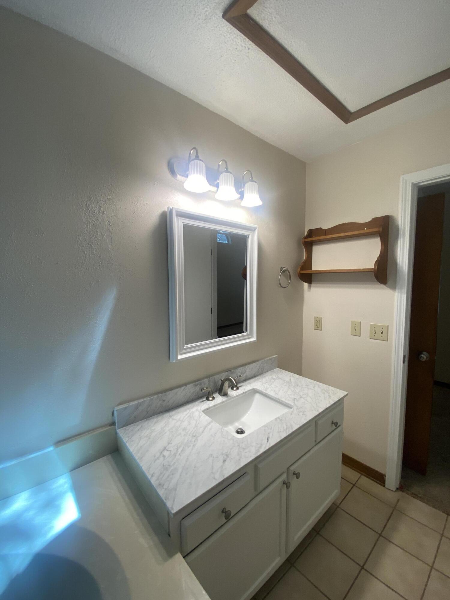 SPENCERS CROSSING - Residential Lease