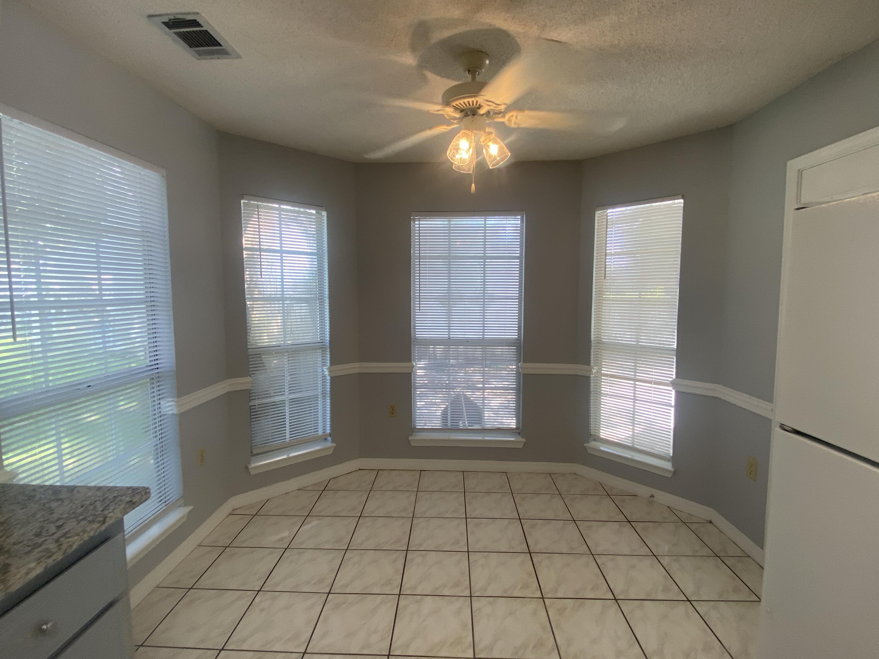 SPENCERS CROSSING - Residential Lease