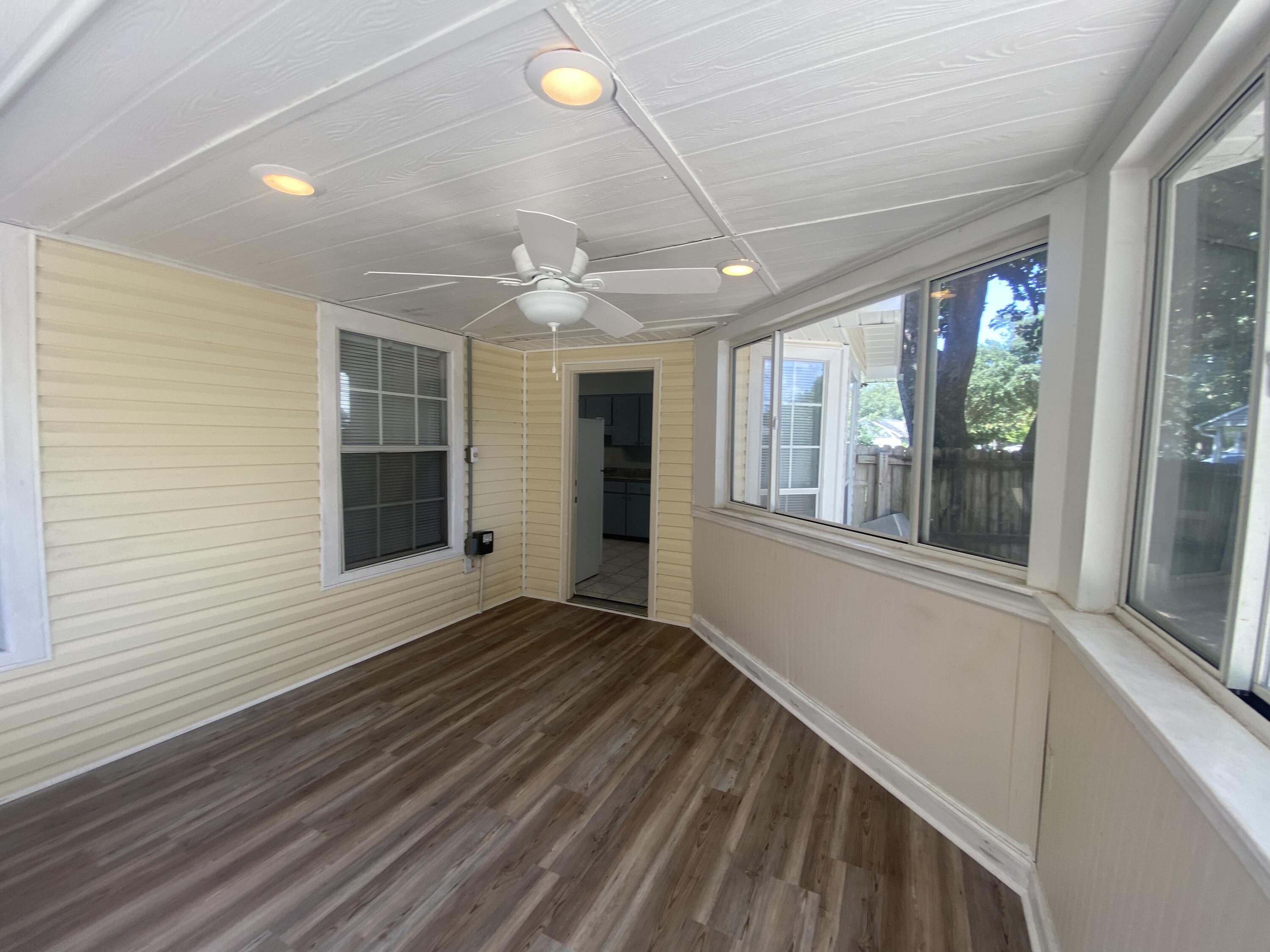 SPENCERS CROSSING - Residential Lease