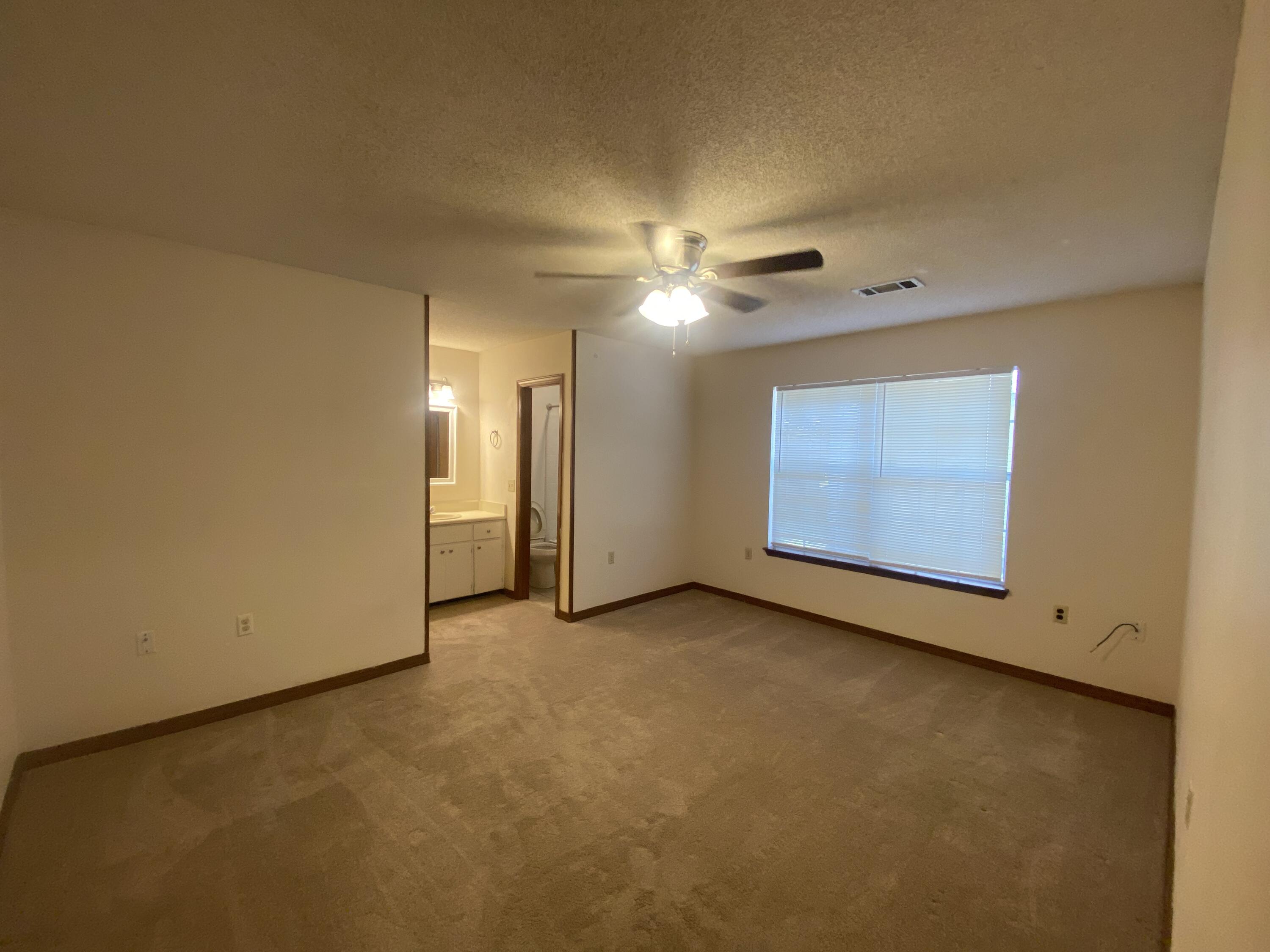 SPENCERS CROSSING - Residential Lease