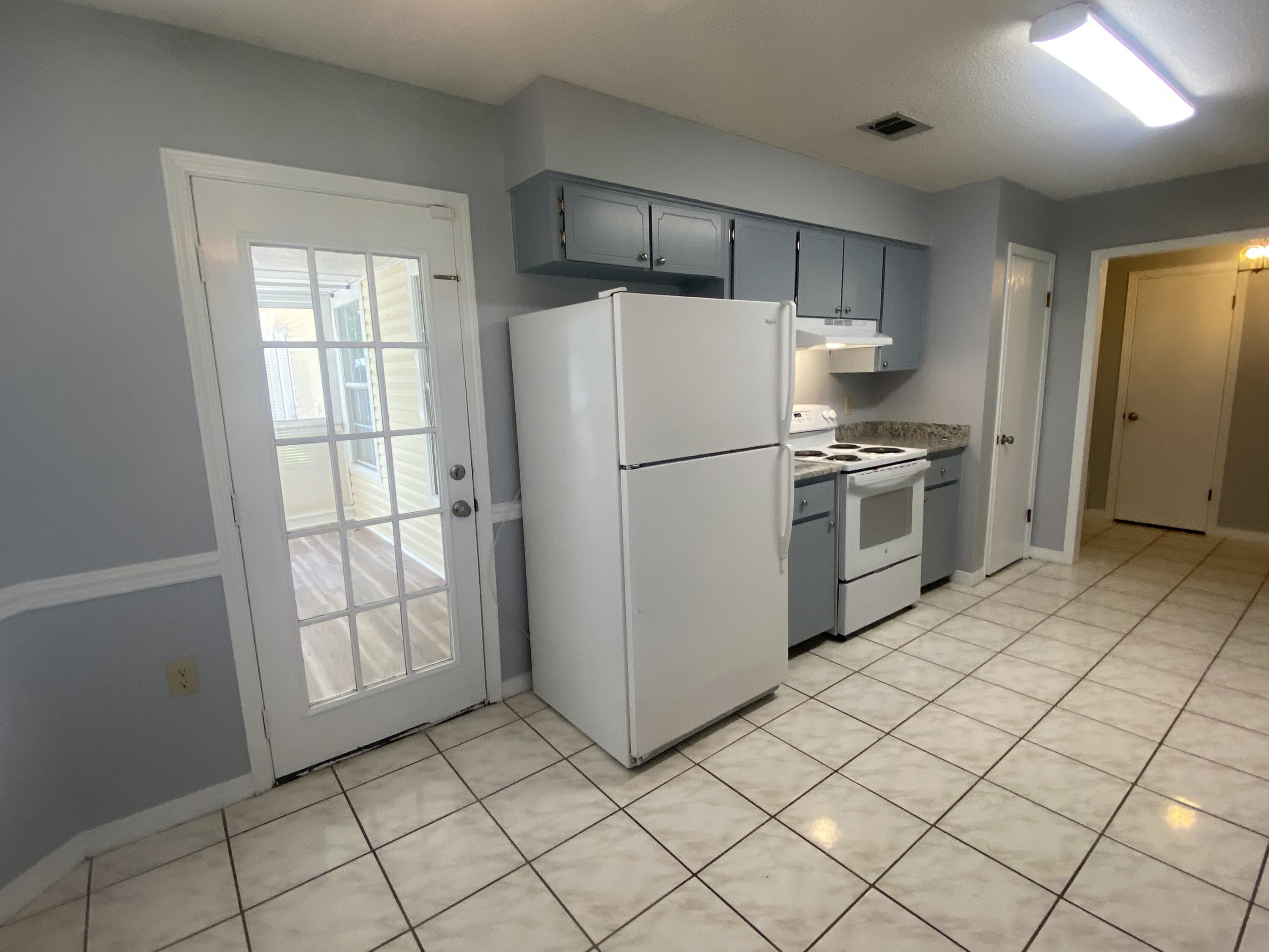 SPENCERS CROSSING - Residential Lease