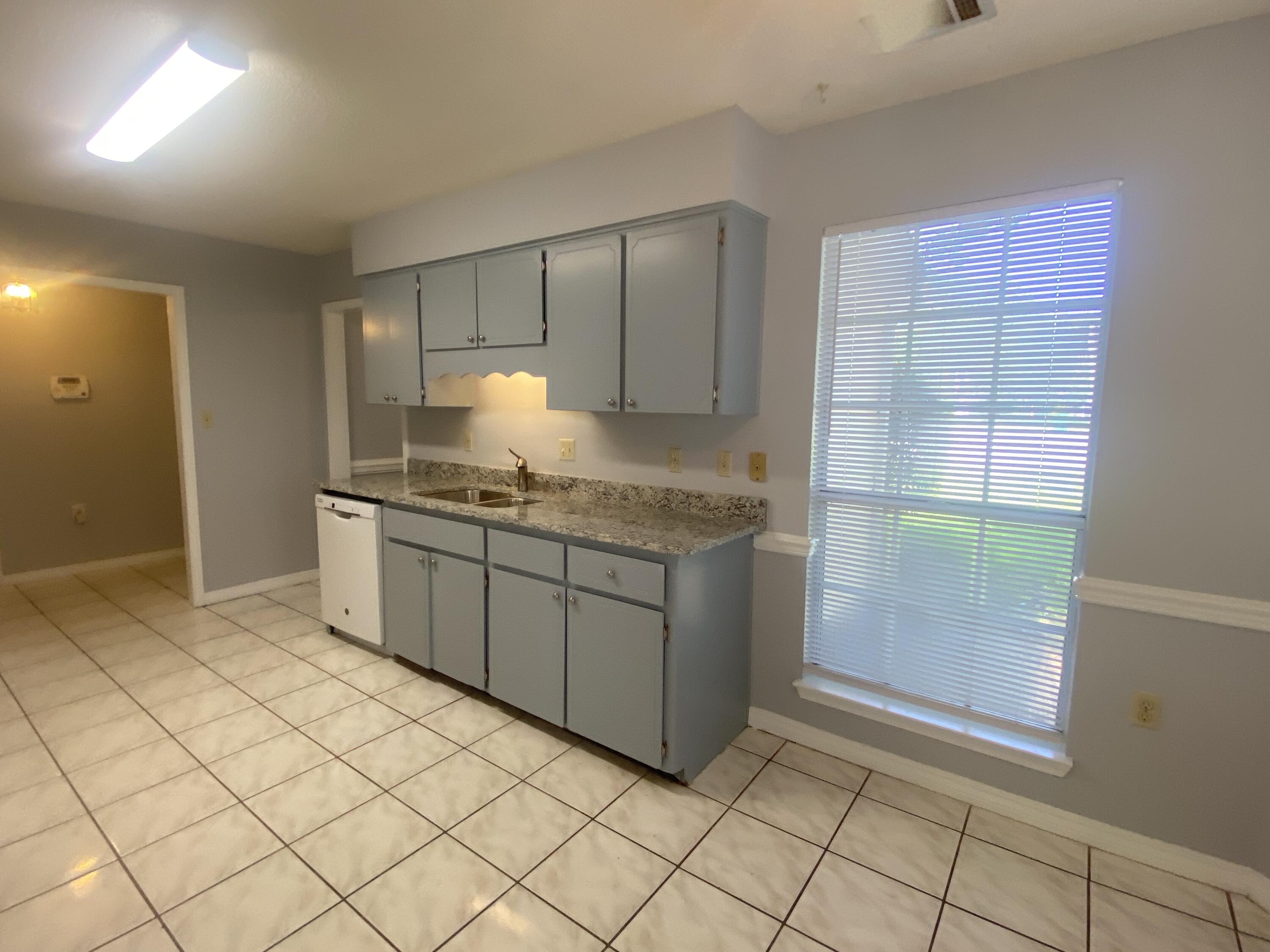 SPENCERS CROSSING - Residential Lease