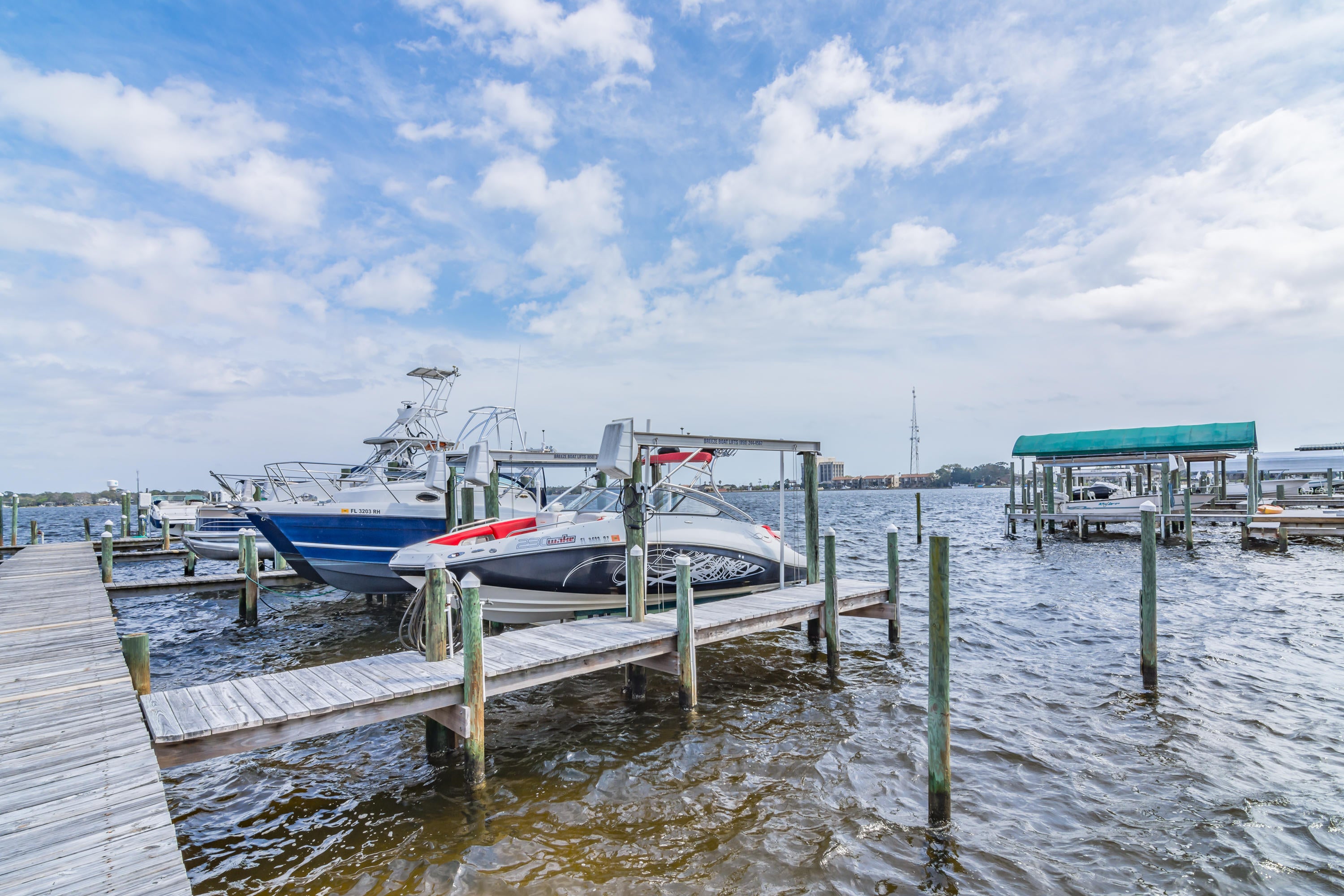PALM HARBOR MARINA - Residential
