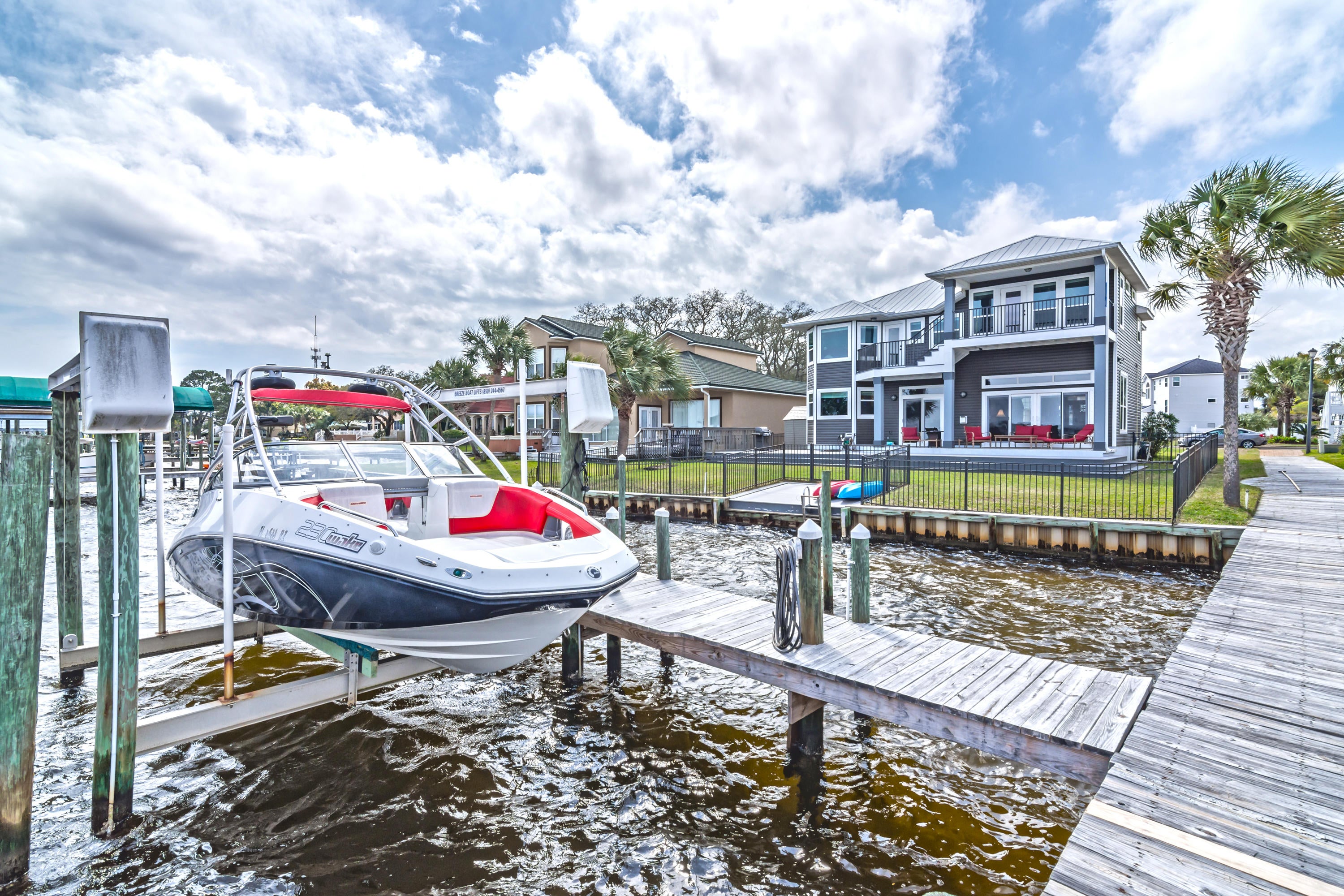 PALM HARBOR MARINA - Residential