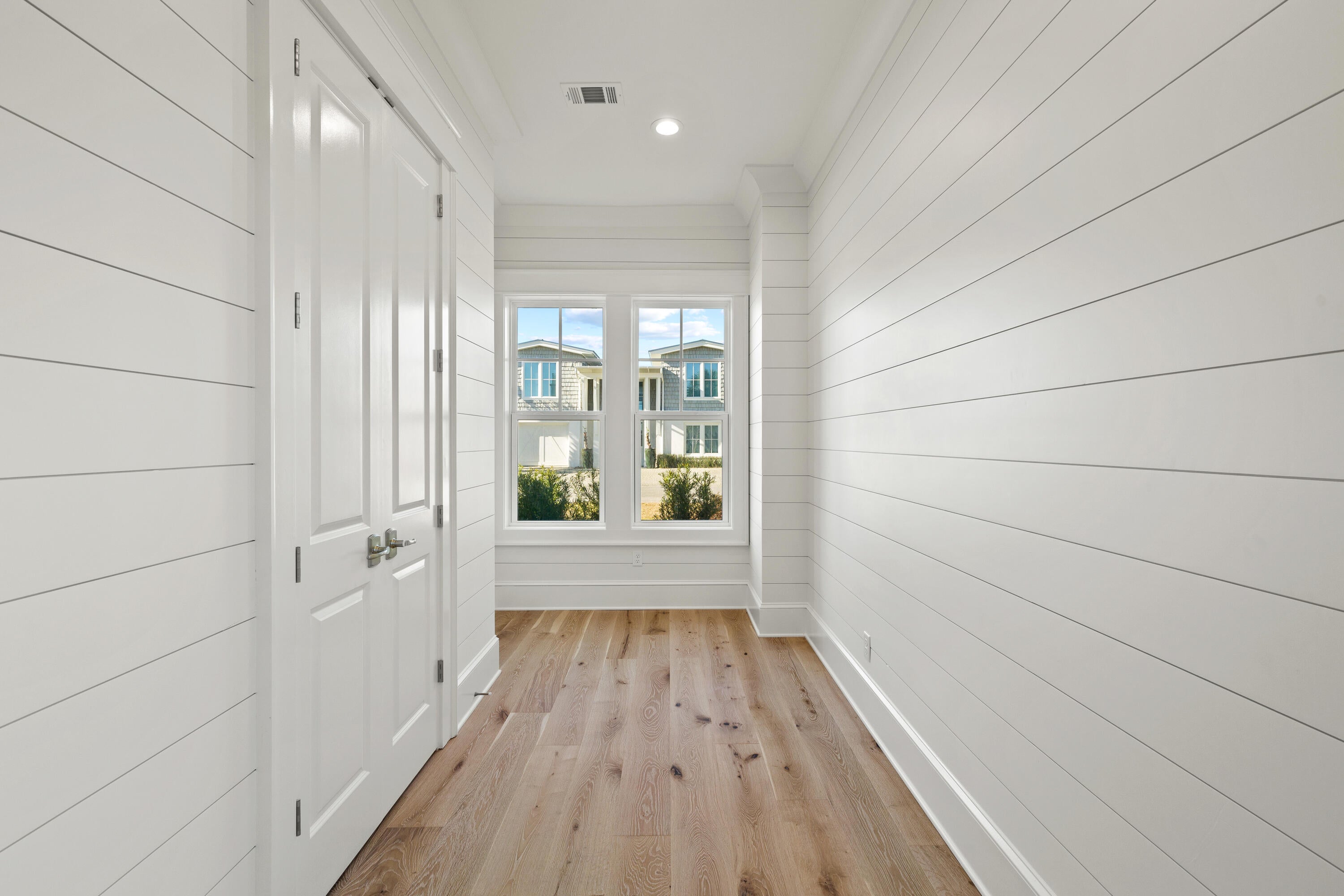 SAND CLIFFS 2ND ADDN - Residential